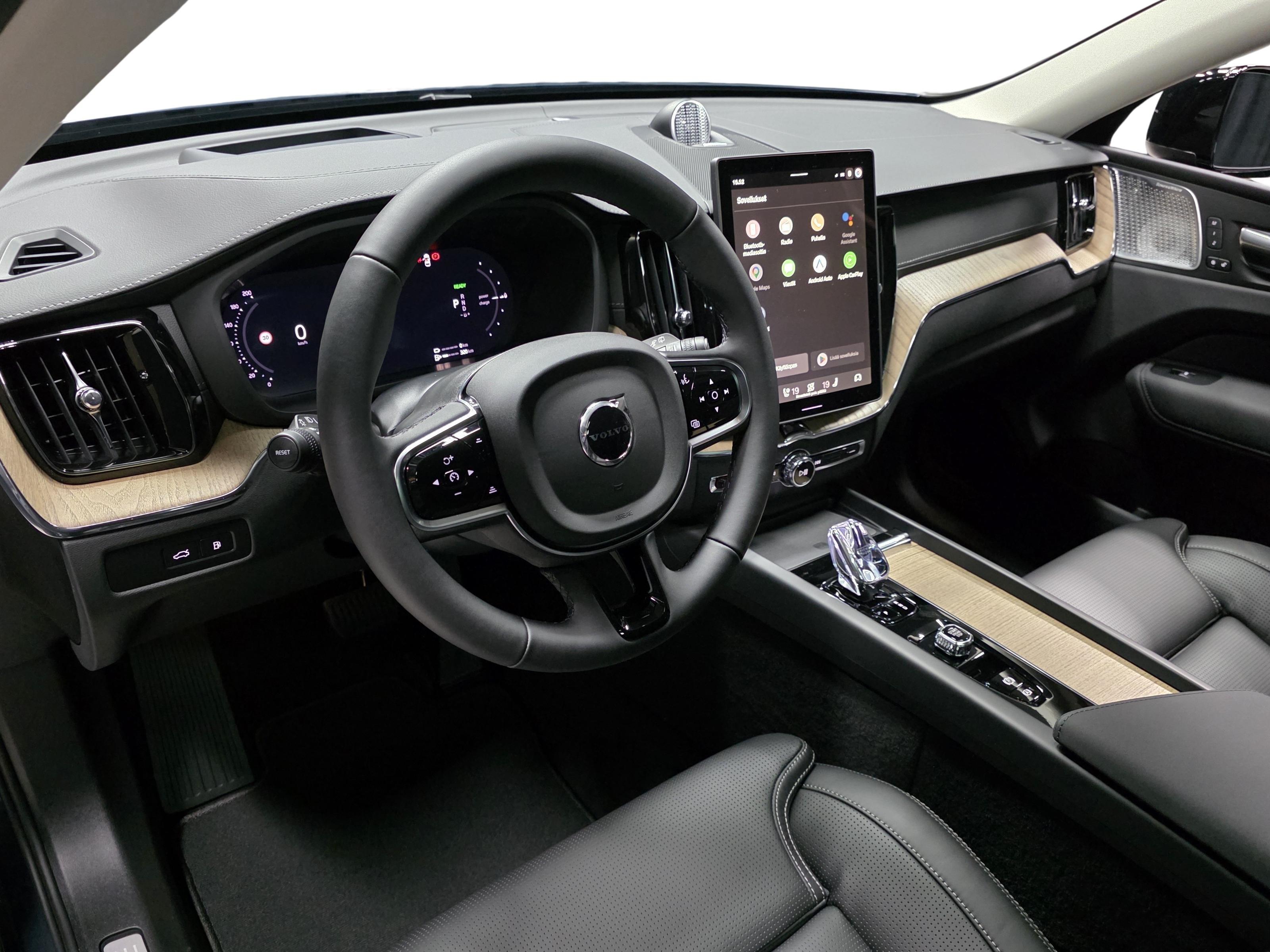 Volvo XC60 8
