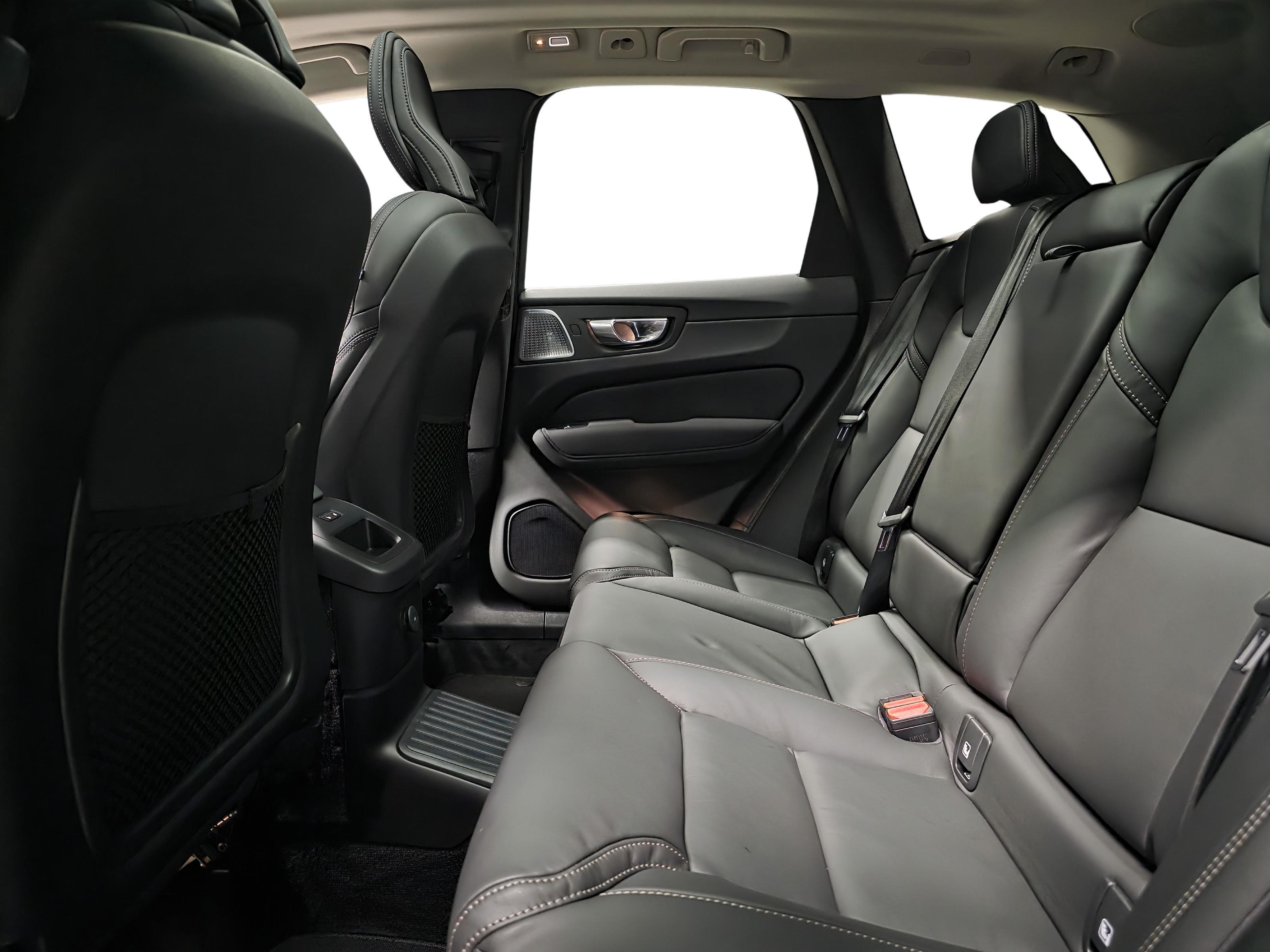 Volvo XC60 9