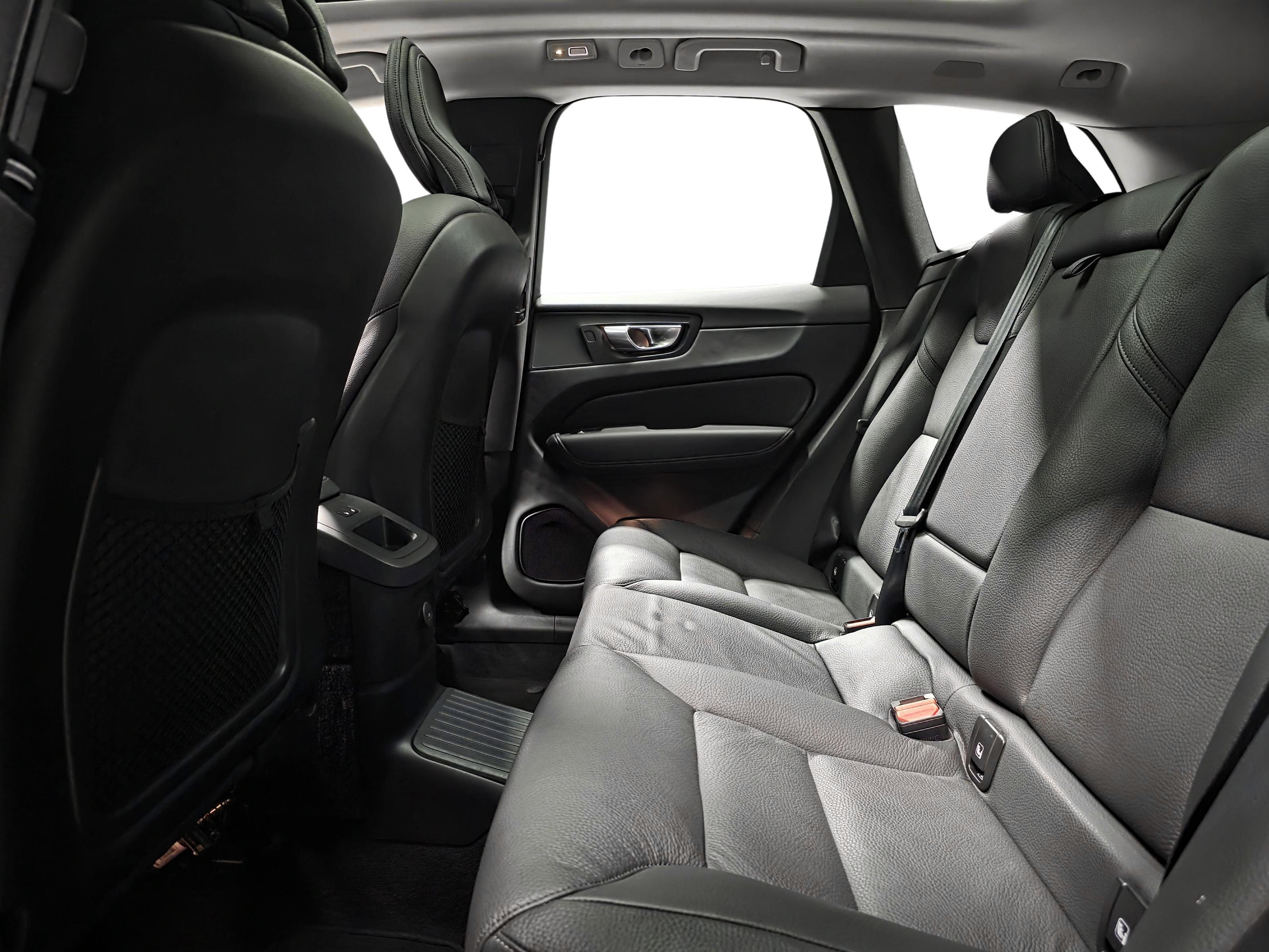 Volvo XC60 9