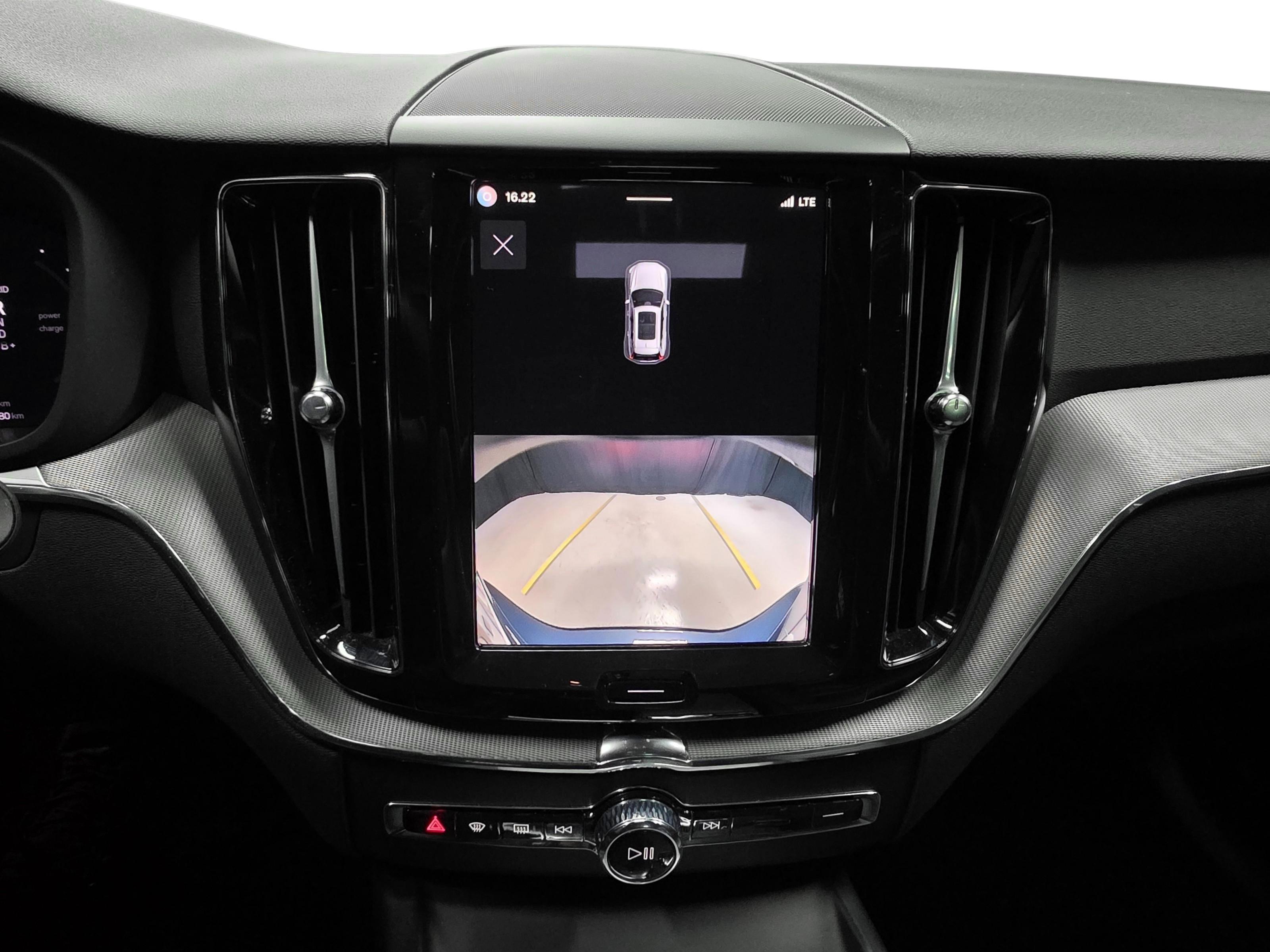 Volvo XC60 13