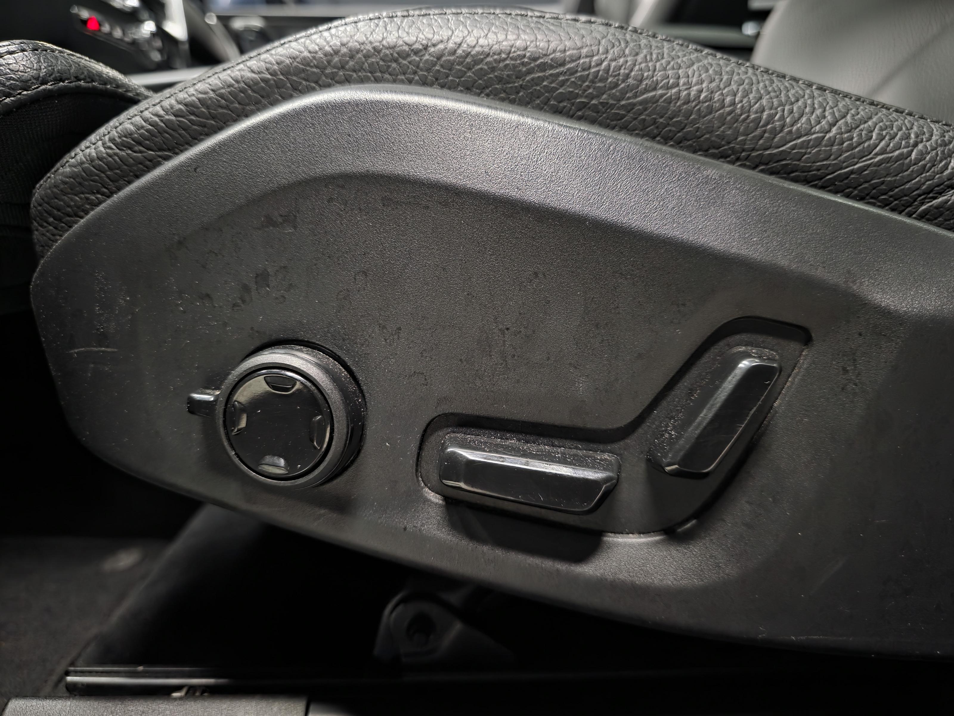 Volvo XC60 15