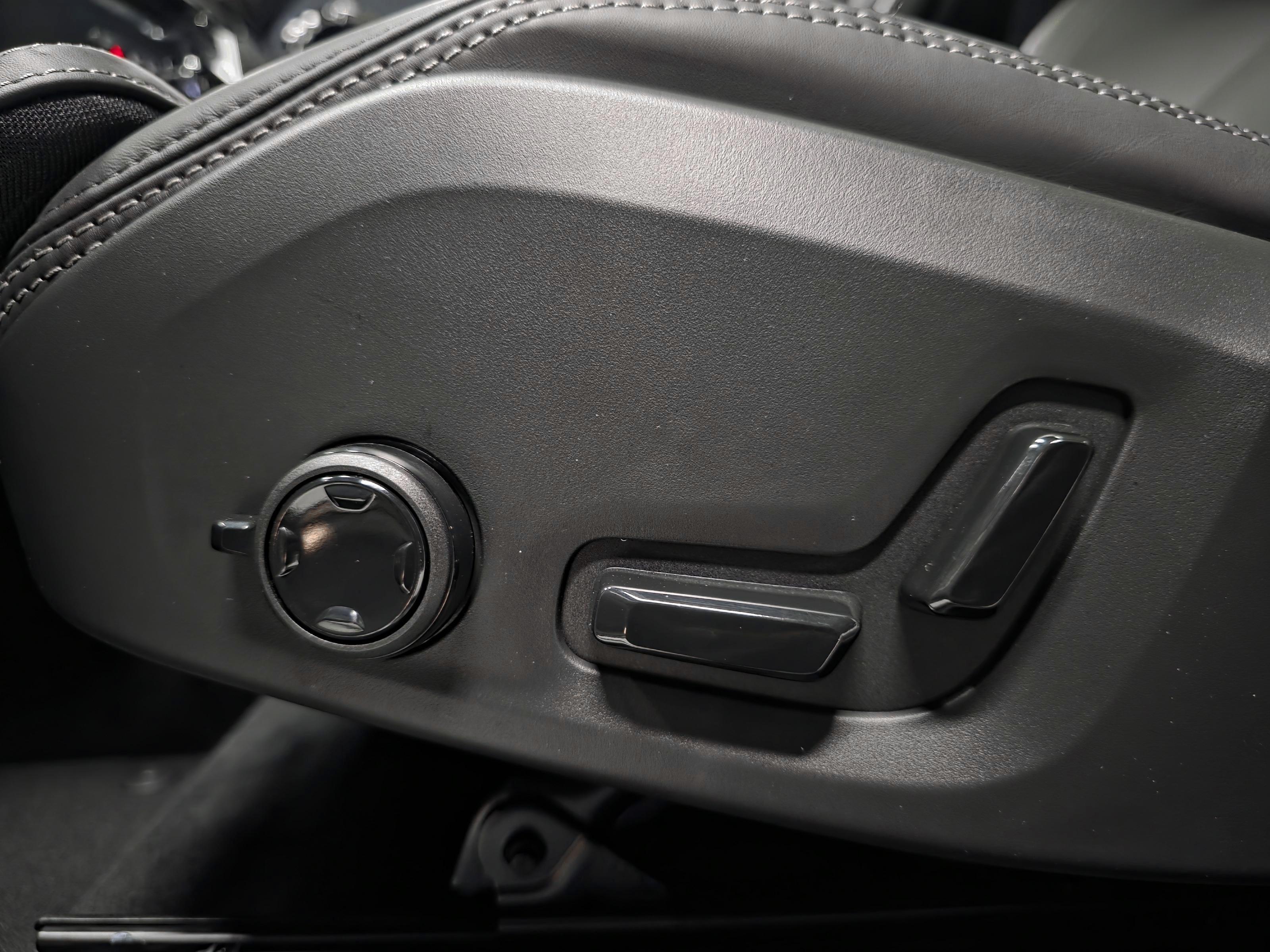 Volvo XC60 15