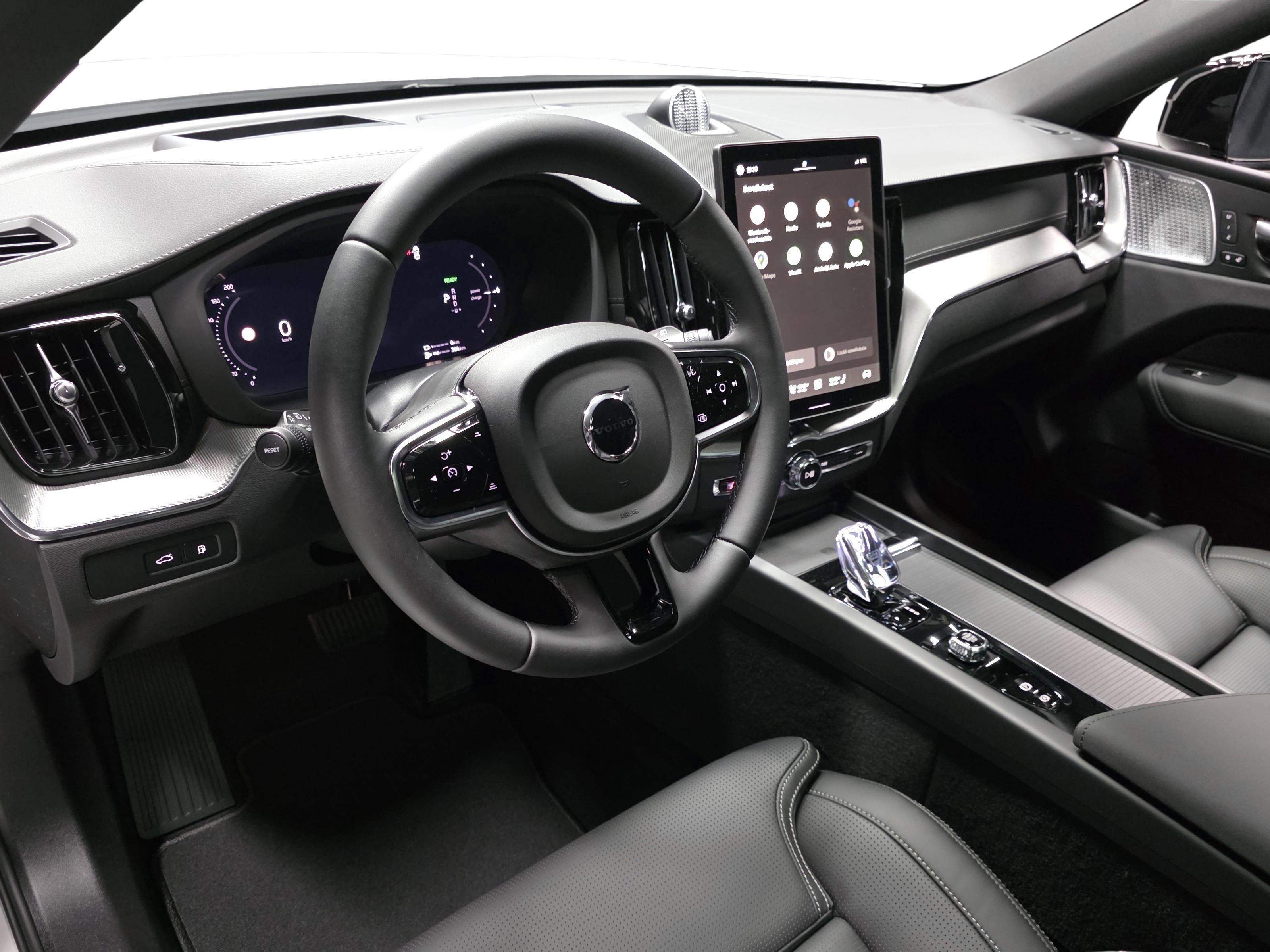 Volvo XC60 8