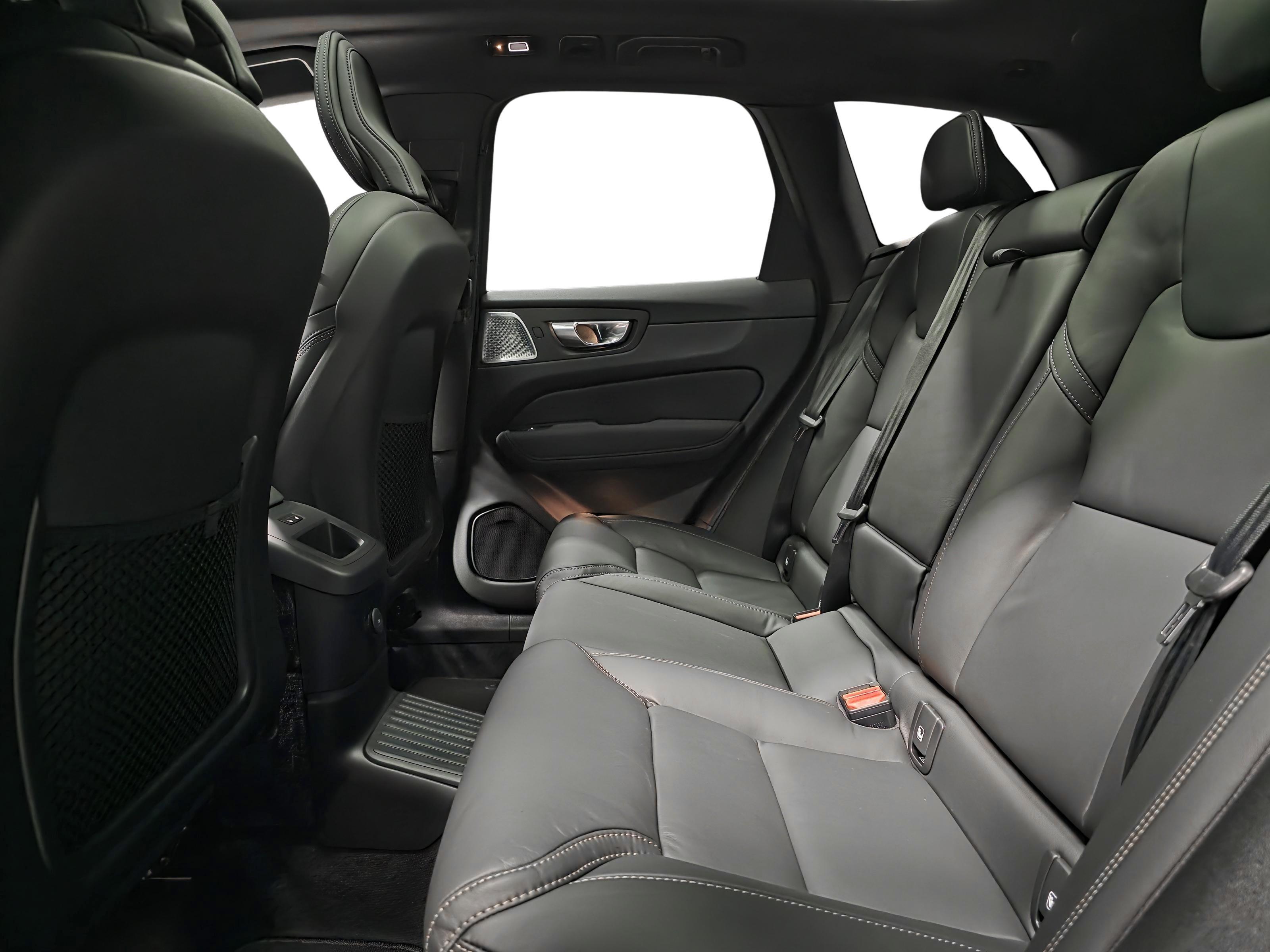 Volvo XC60 9