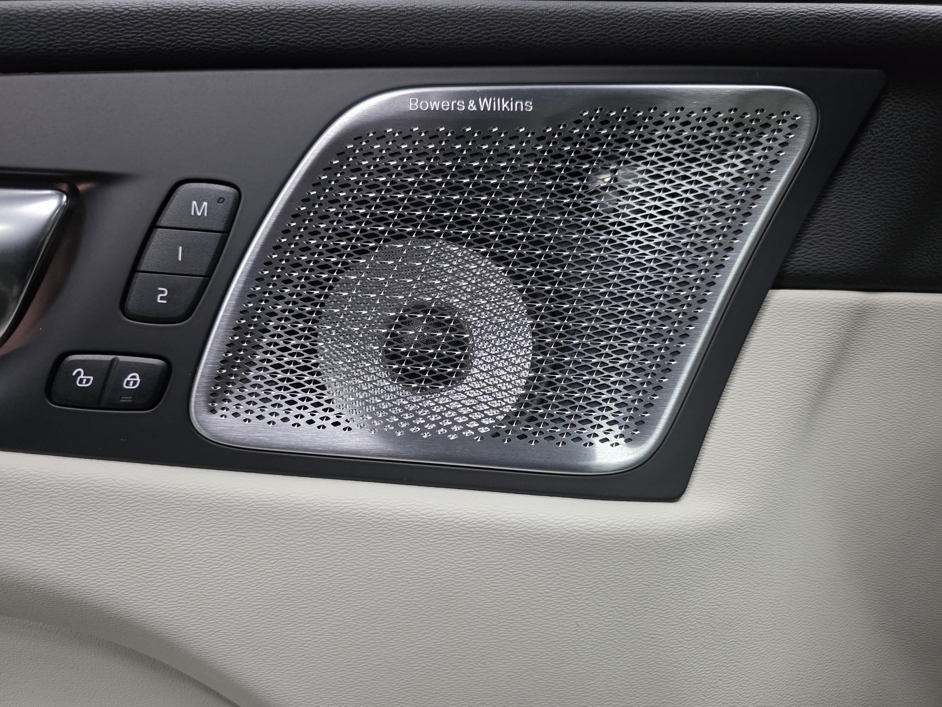 Volvo XC60 14