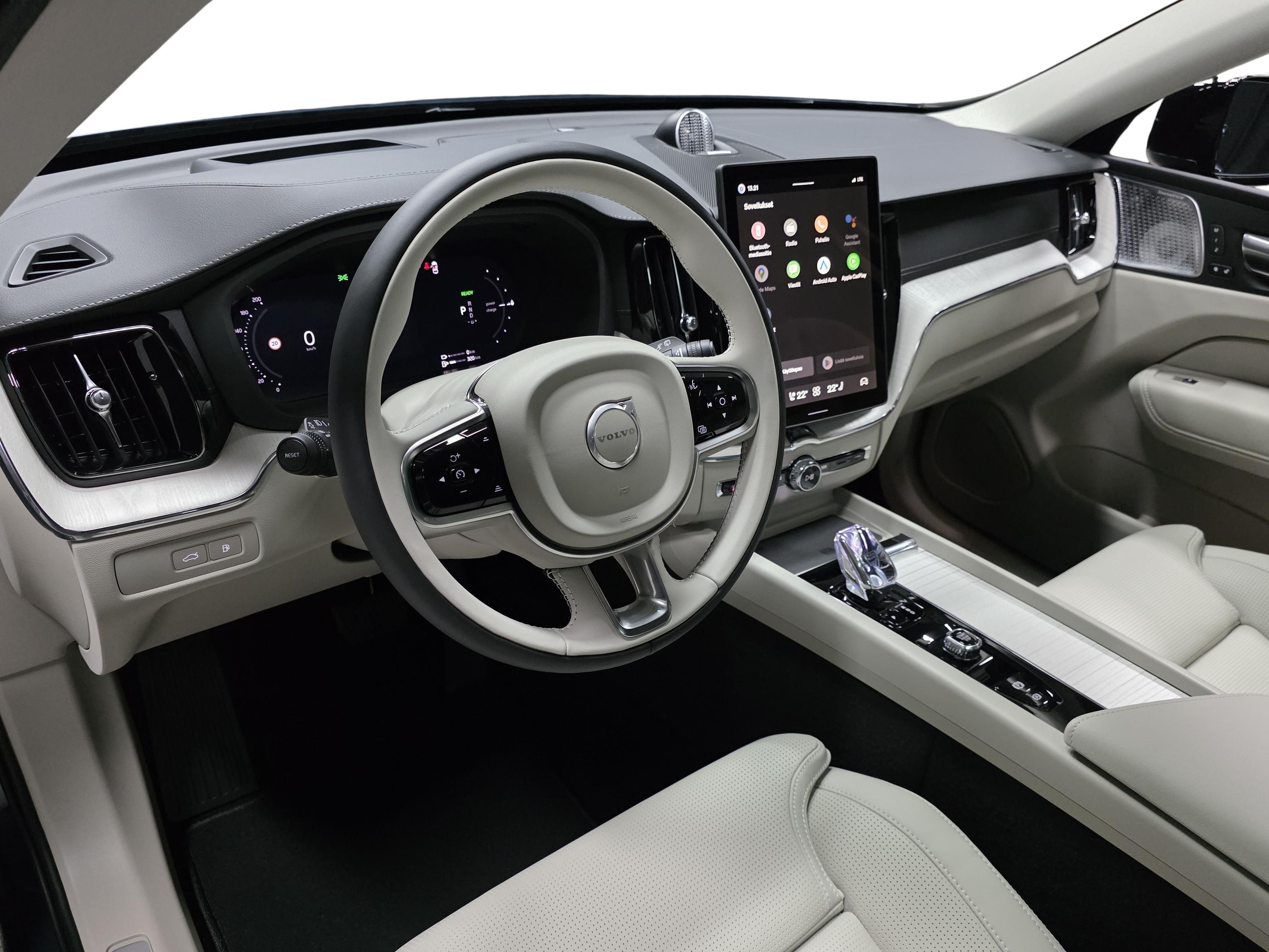 Volvo XC60 8