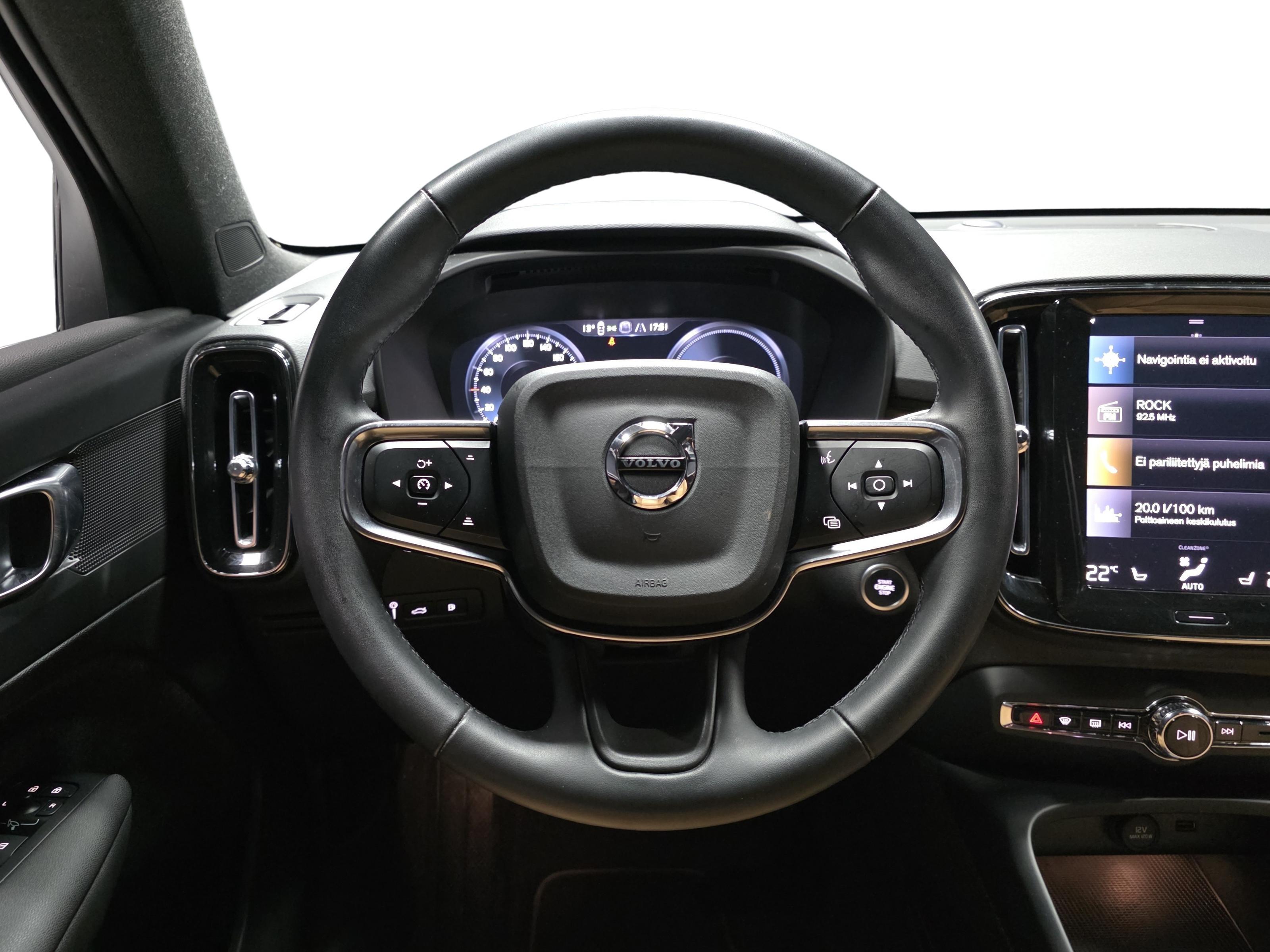 Volvo XC40 10