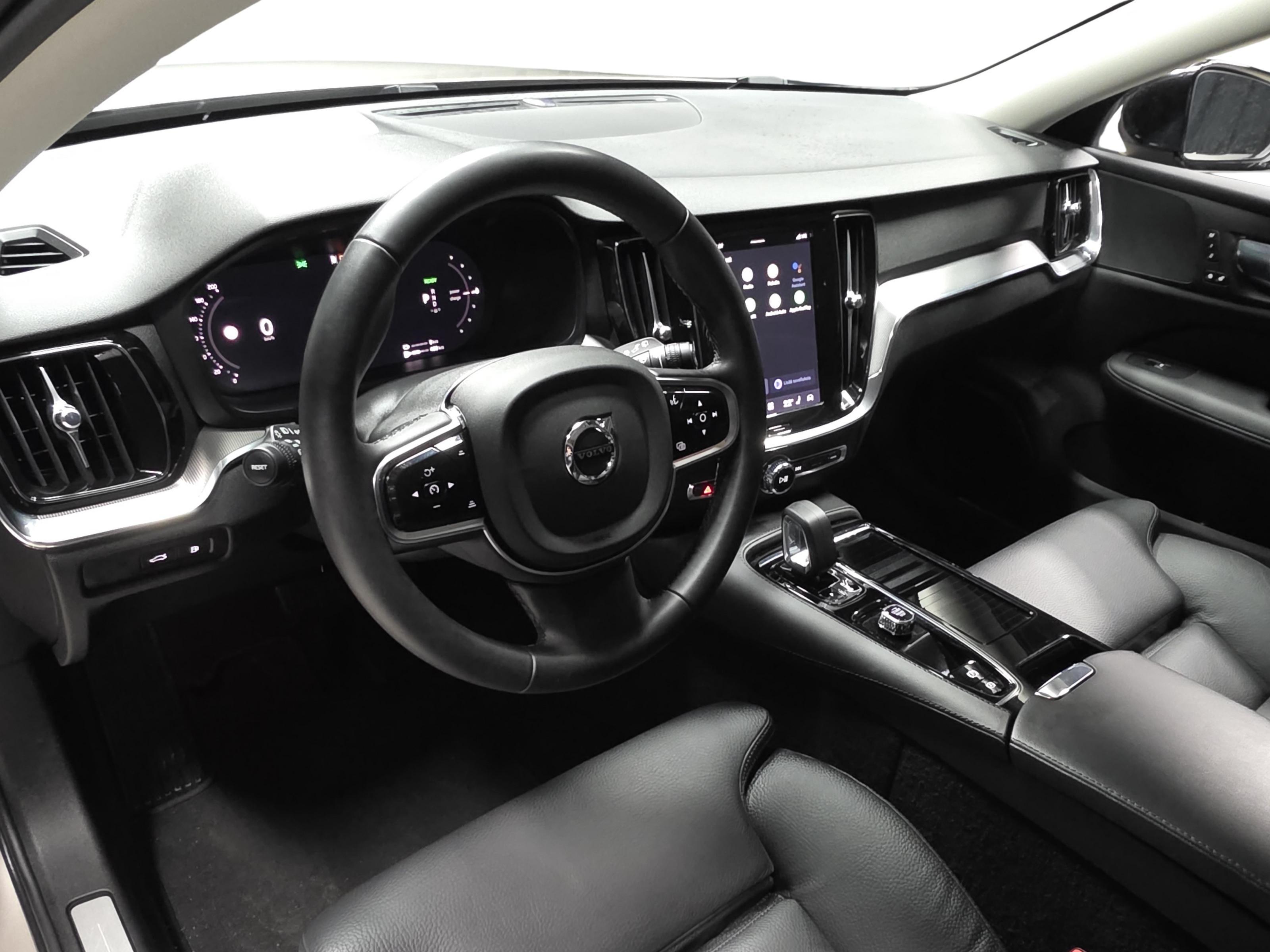 Volvo V60 8