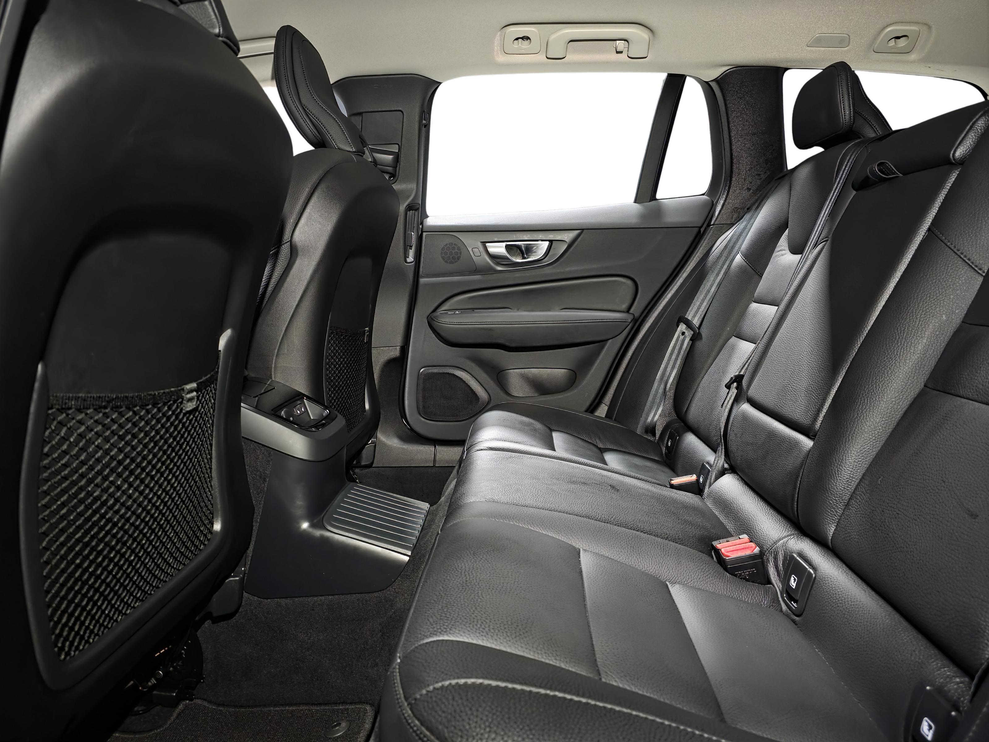 Volvo V60 9