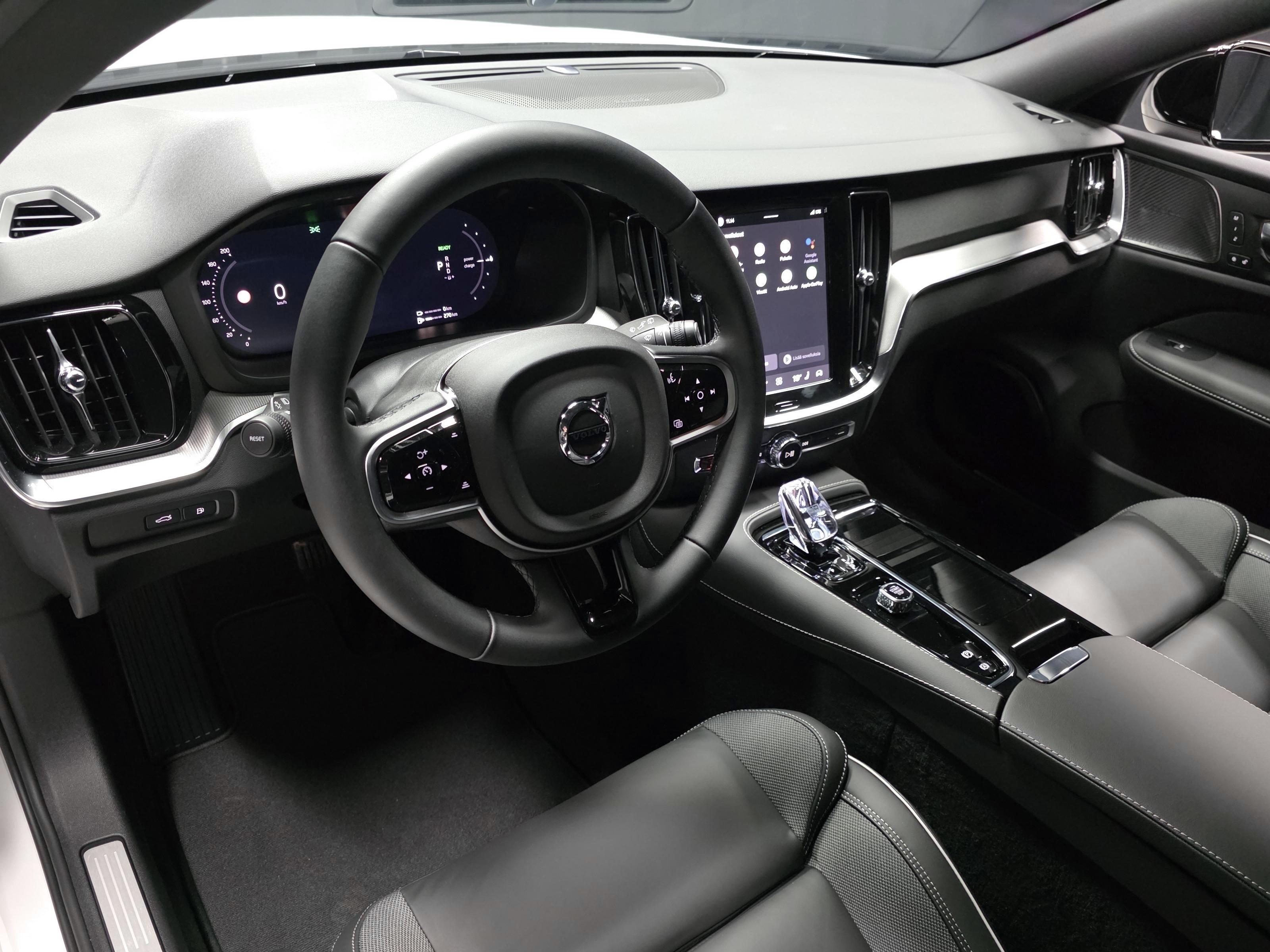 Volvo V60 8
