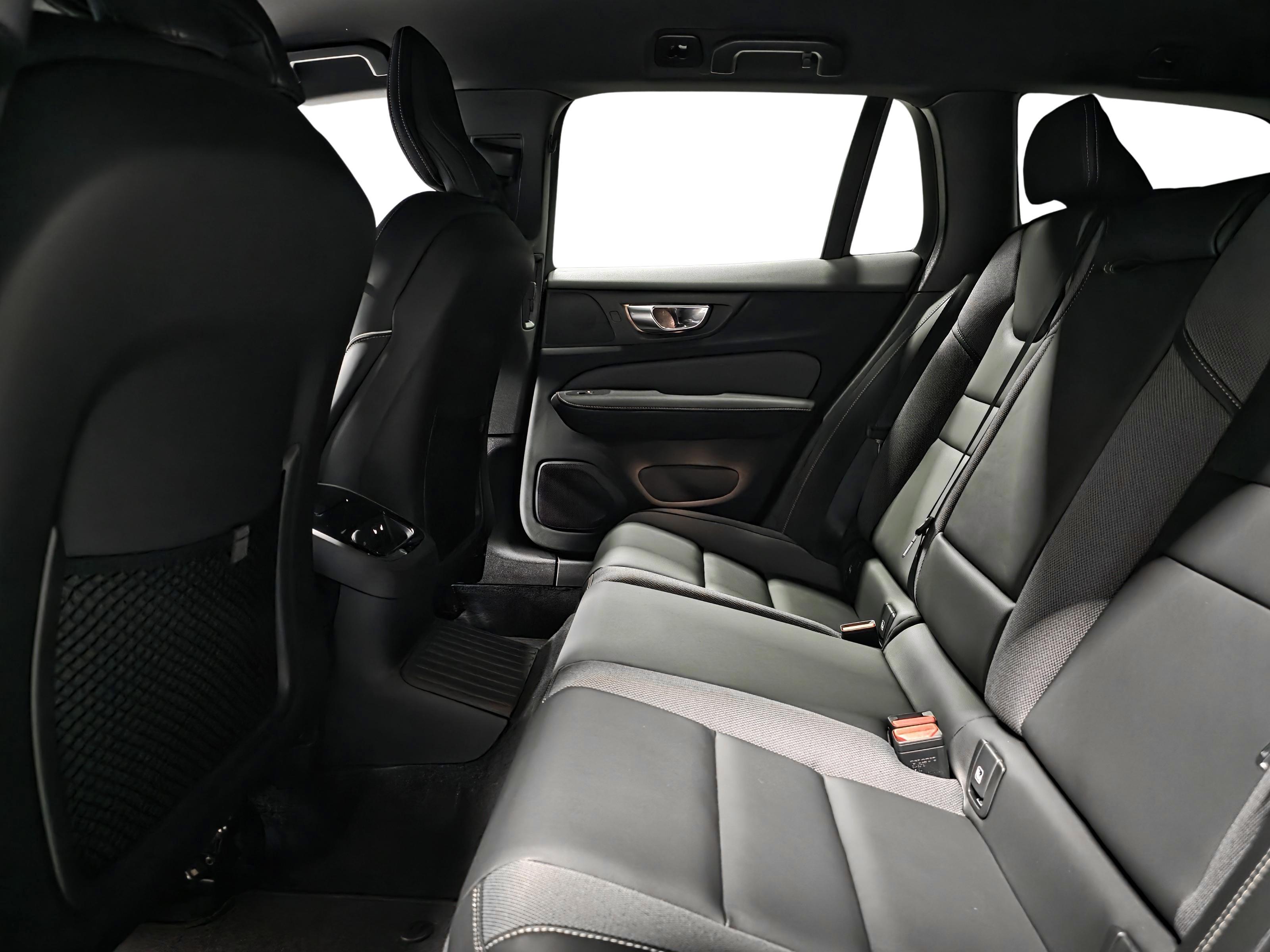 Volvo V60 9