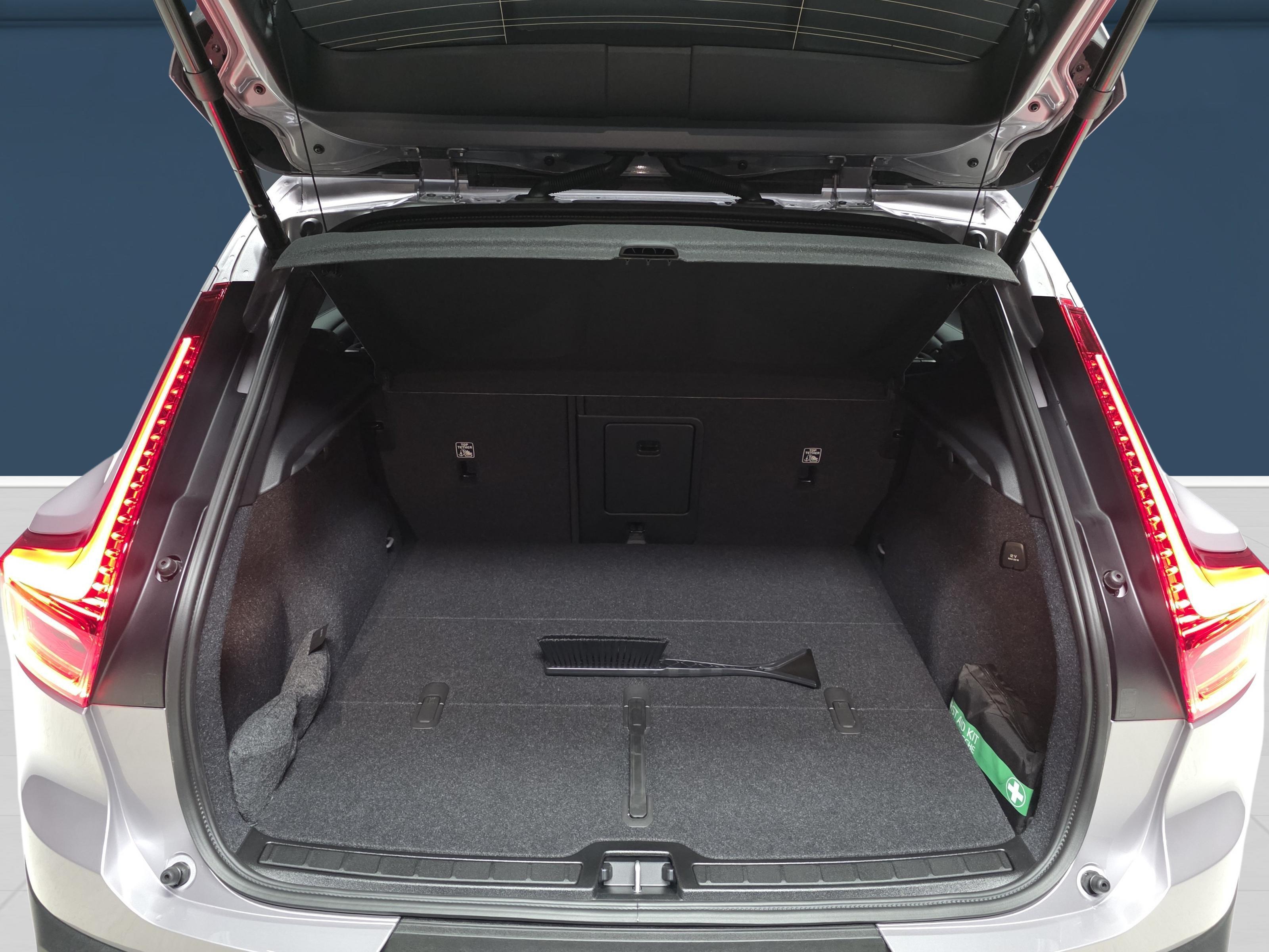 Volvo XC40 11