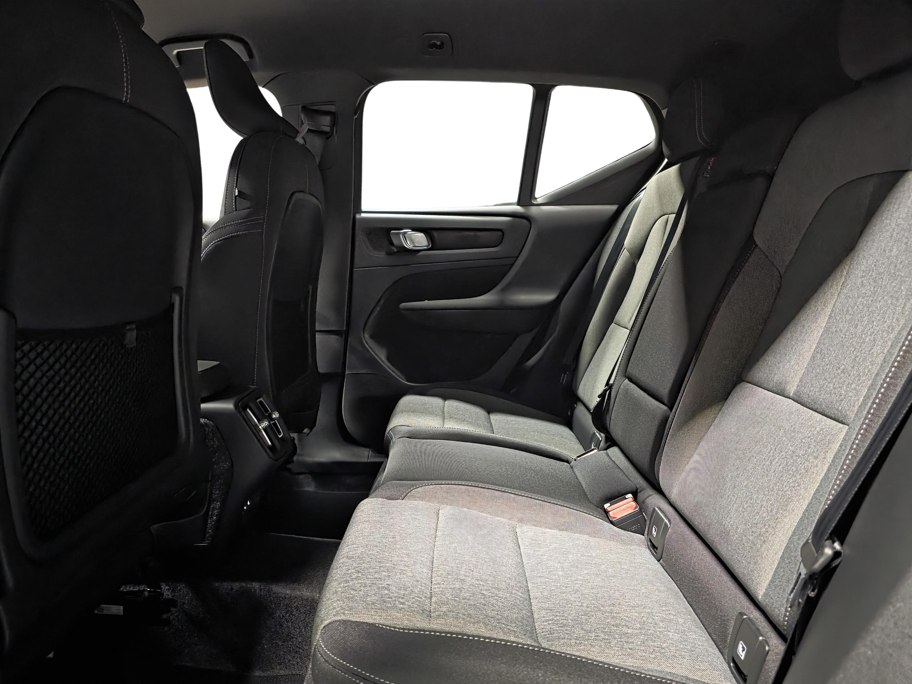 Volvo XC40 9
