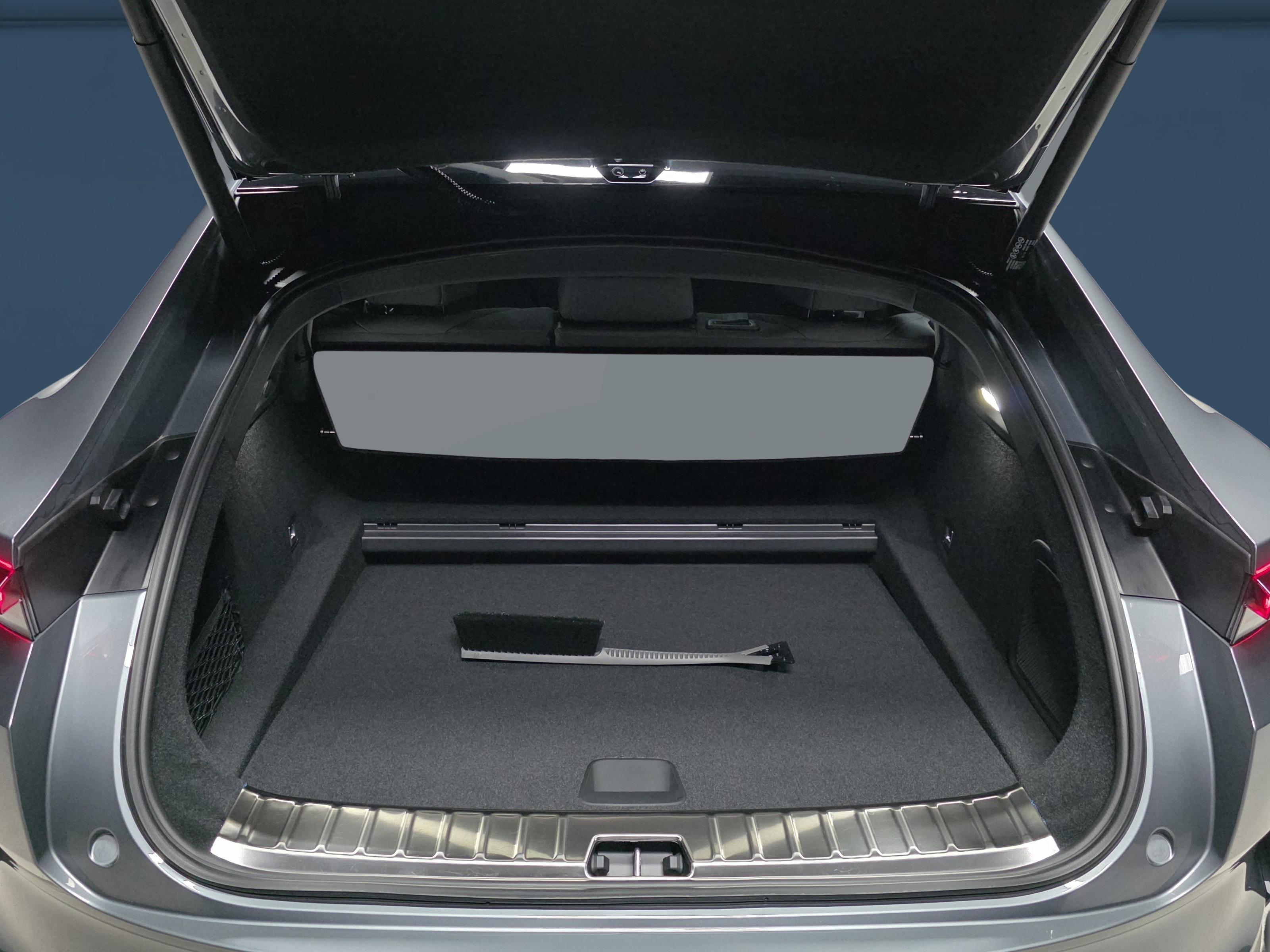 Polestar 4 11