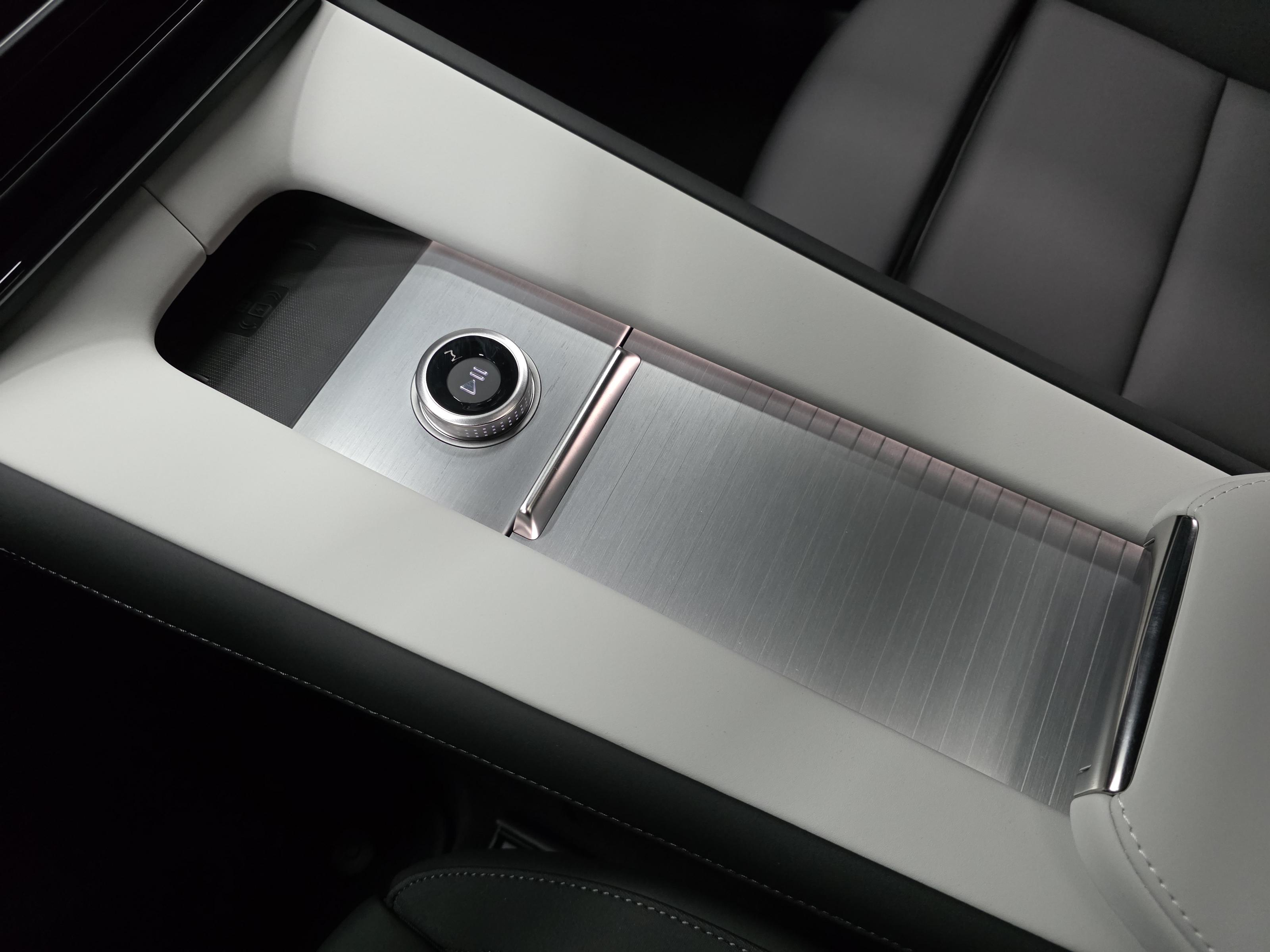 Polestar 4 13
