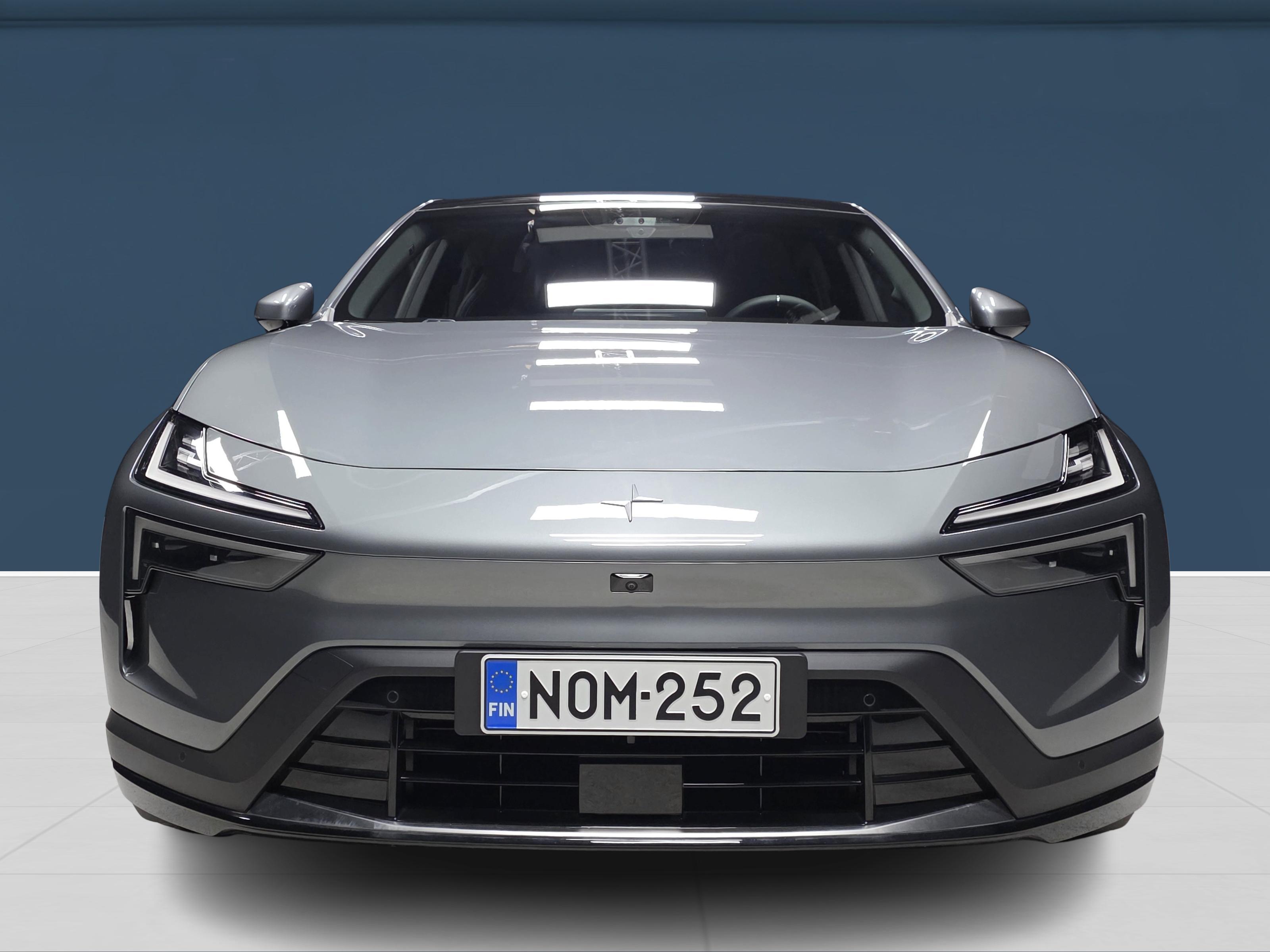 Polestar 4 2