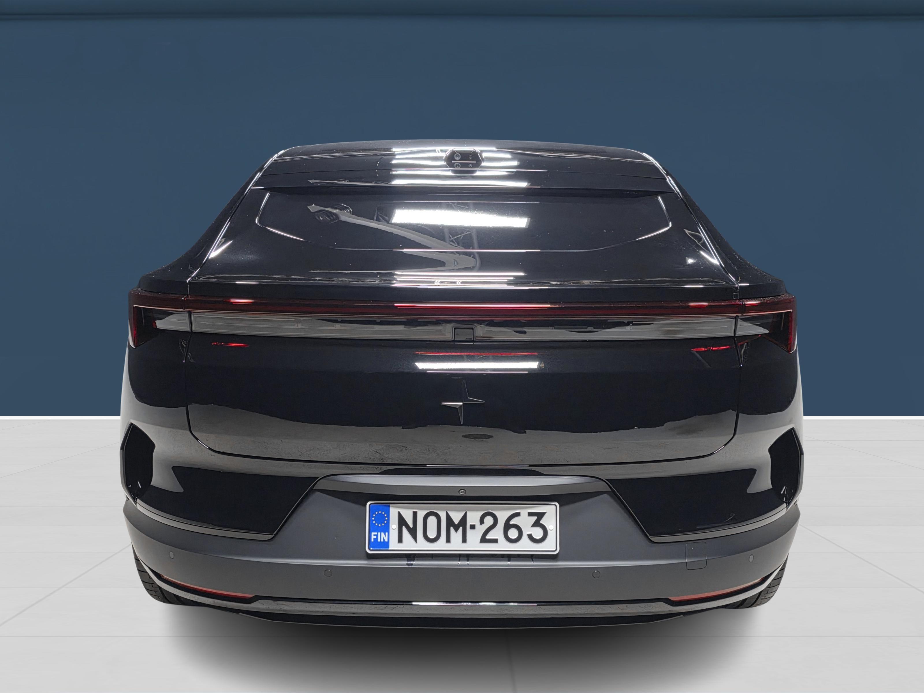 Polestar 4 5