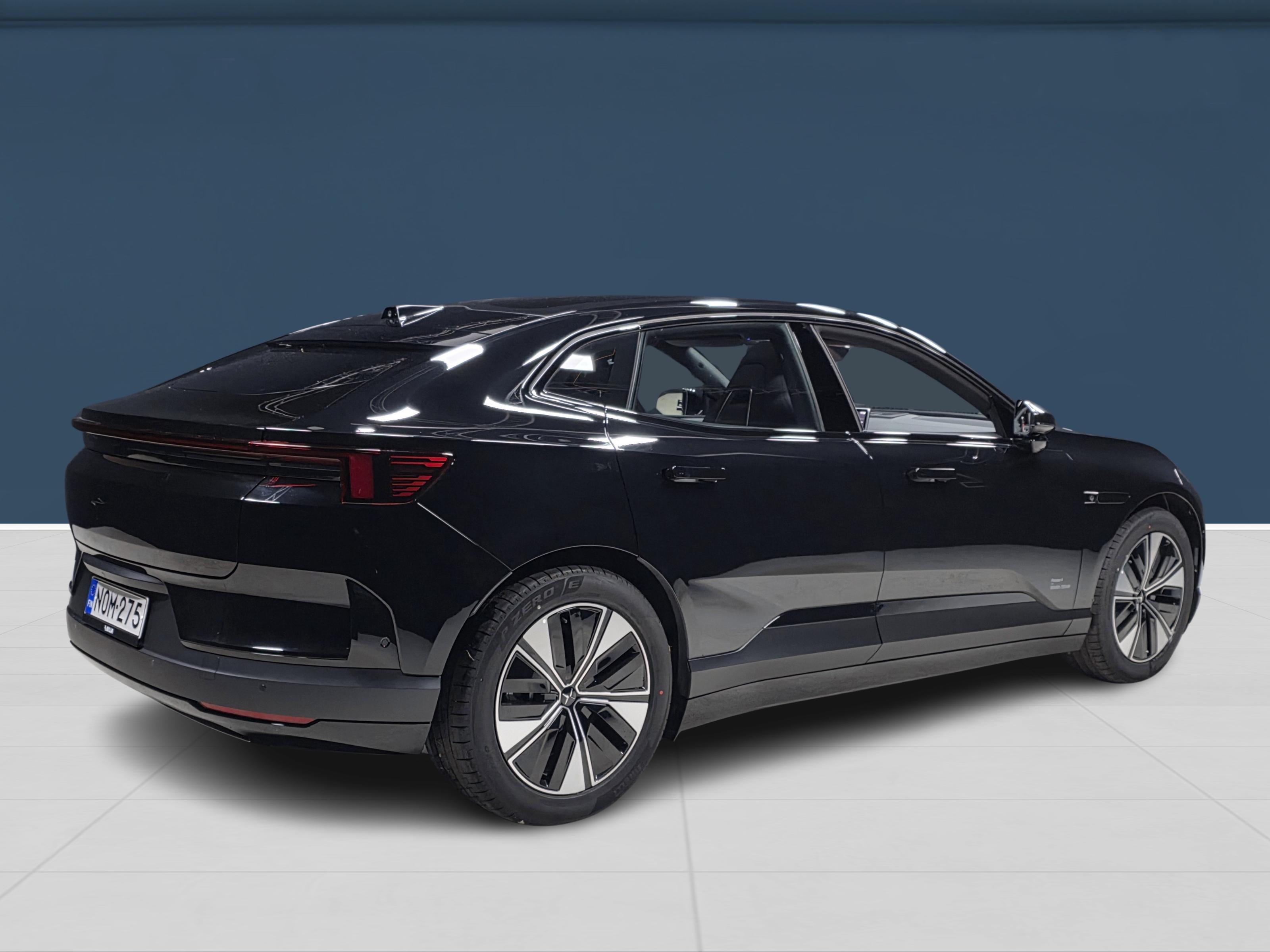 Polestar 4 4