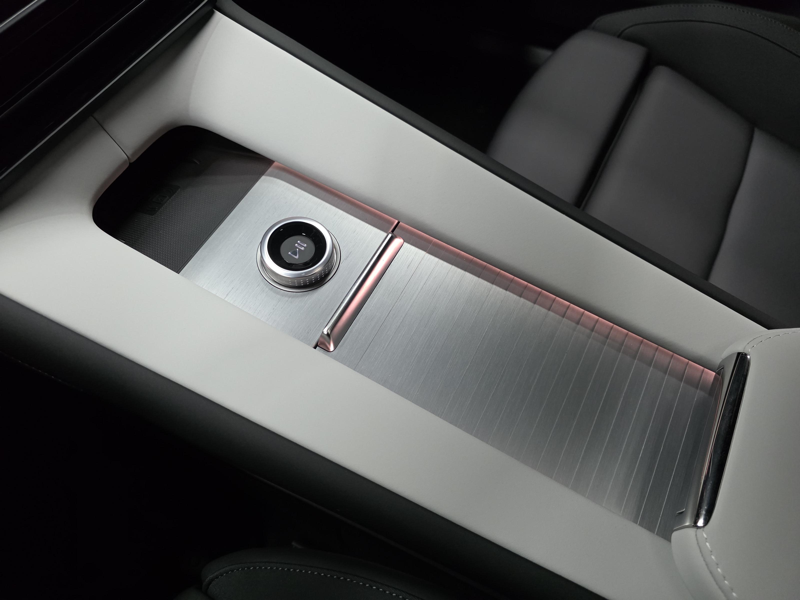 Polestar 4 14