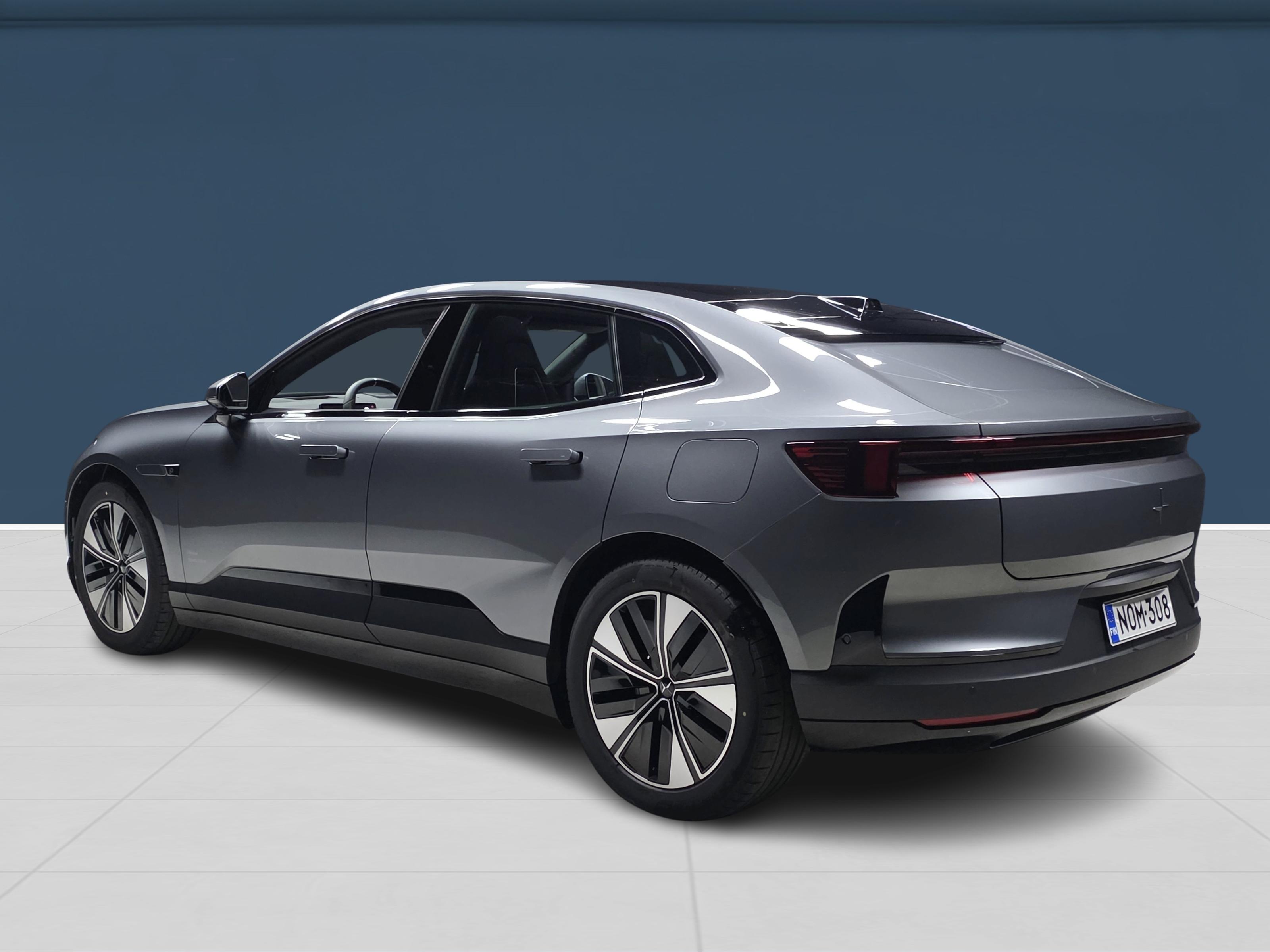 Polestar 4 6
