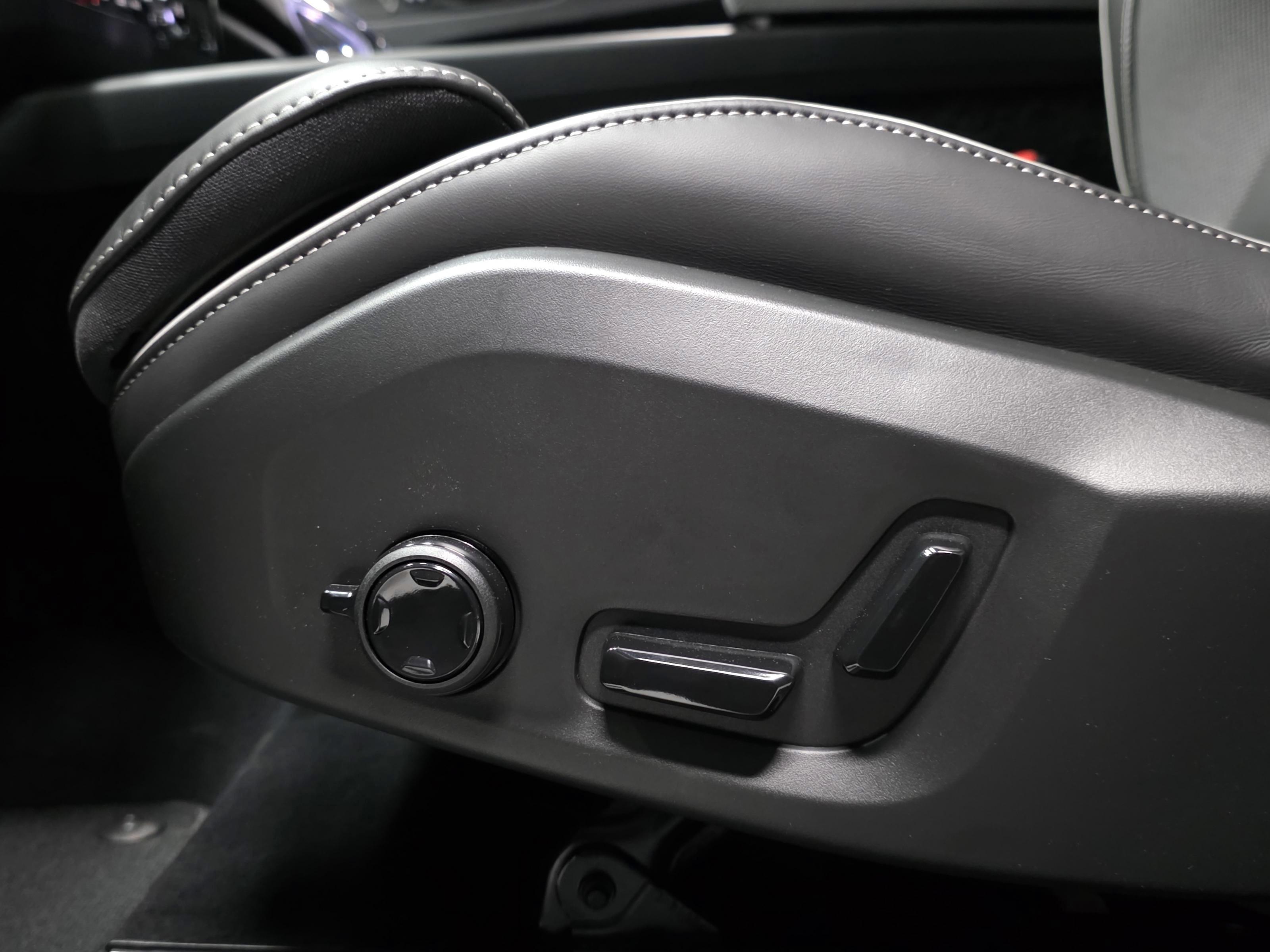 Volvo XC60 15