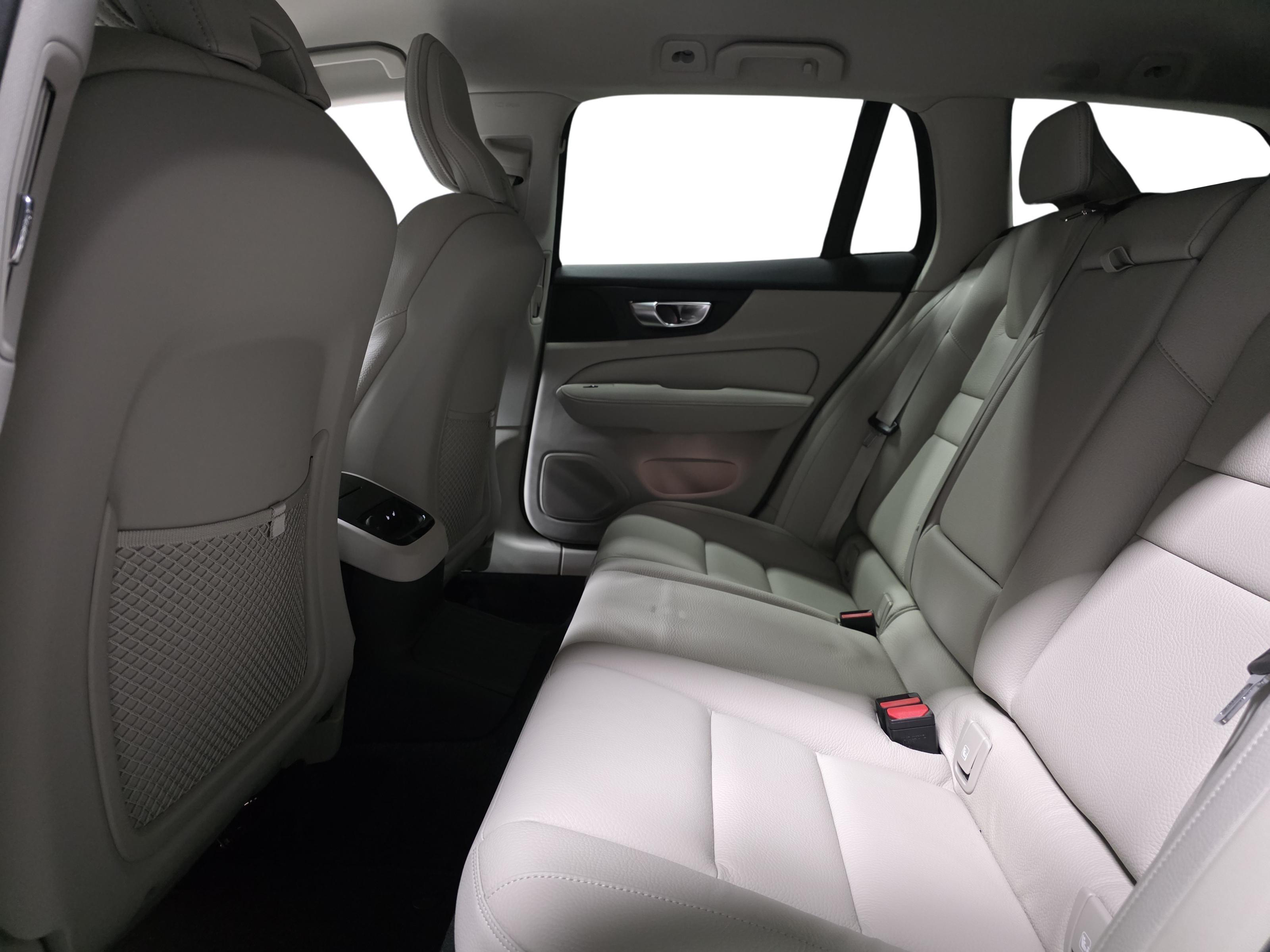Volvo V60 9