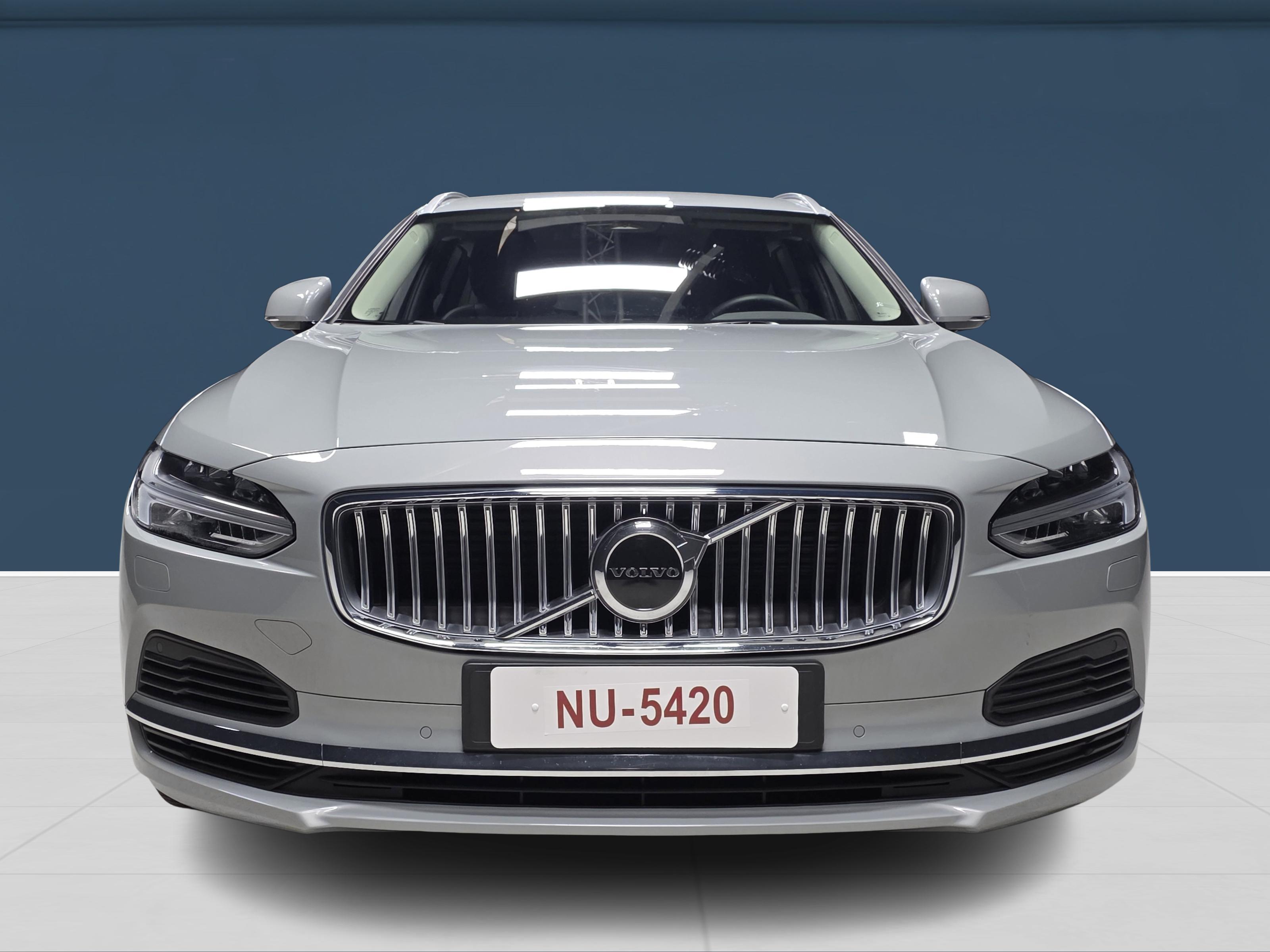 Volvo V90 2