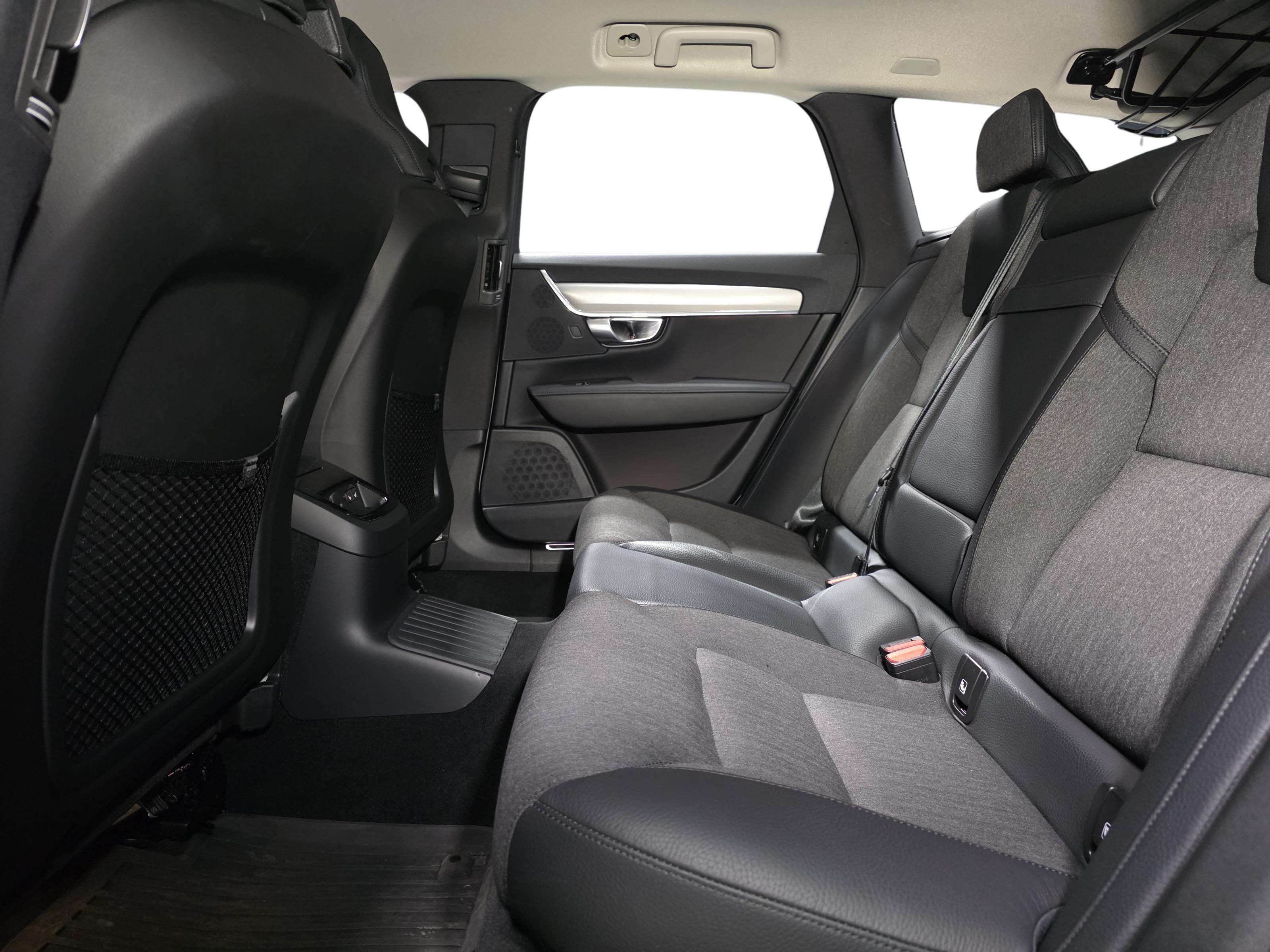 Volvo V90 9