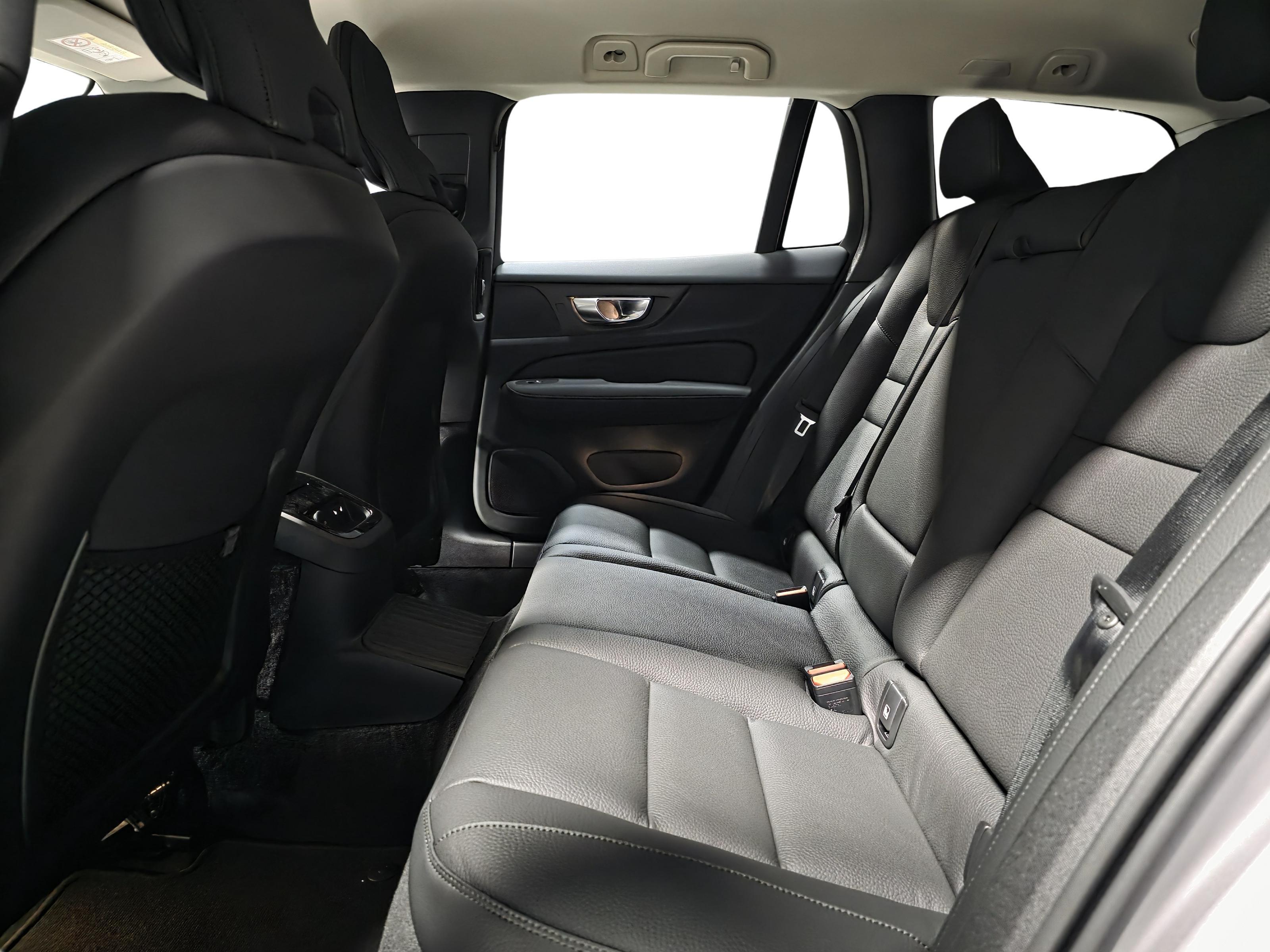 Volvo V60 9