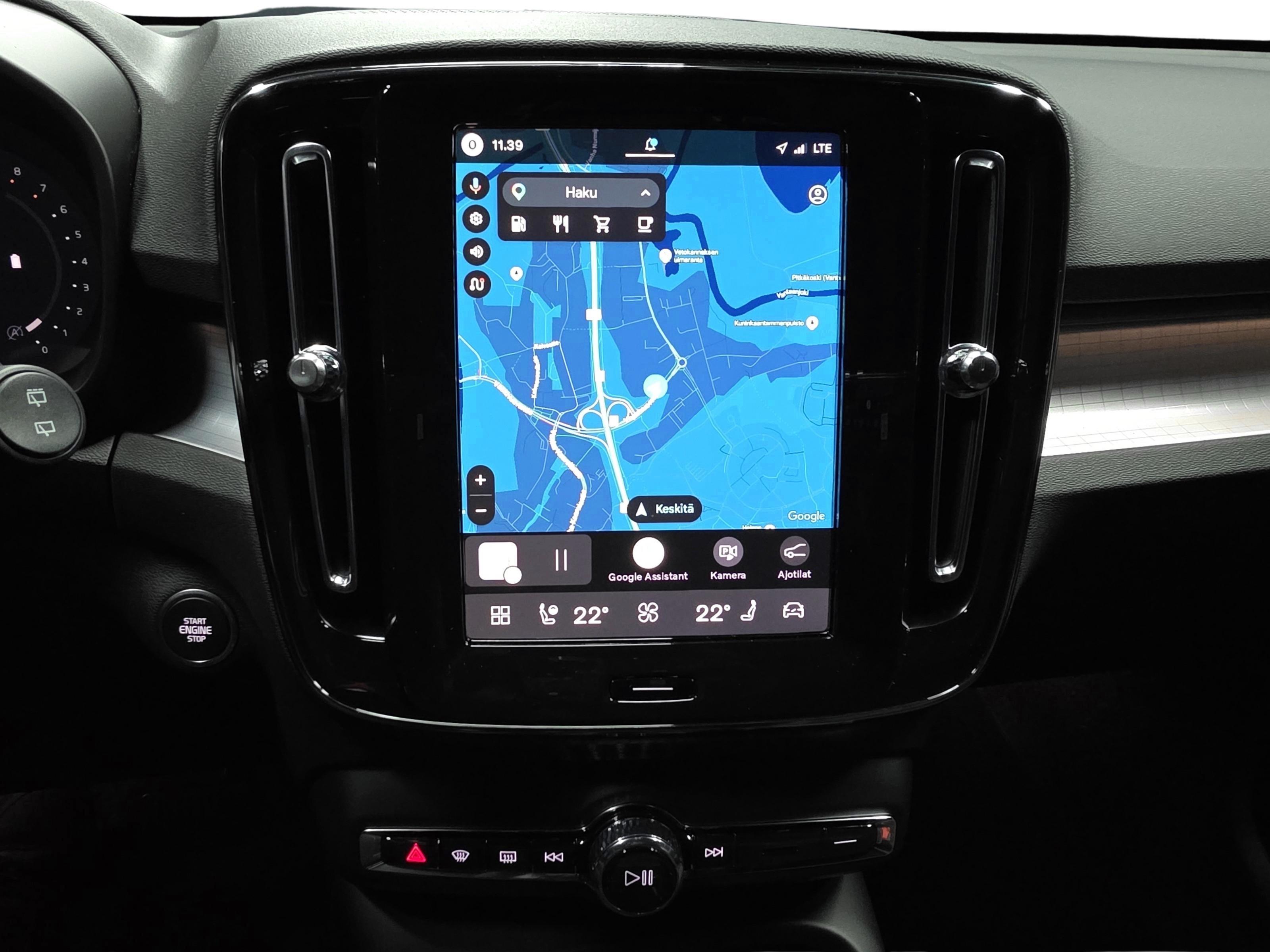 Volvo XC40 13