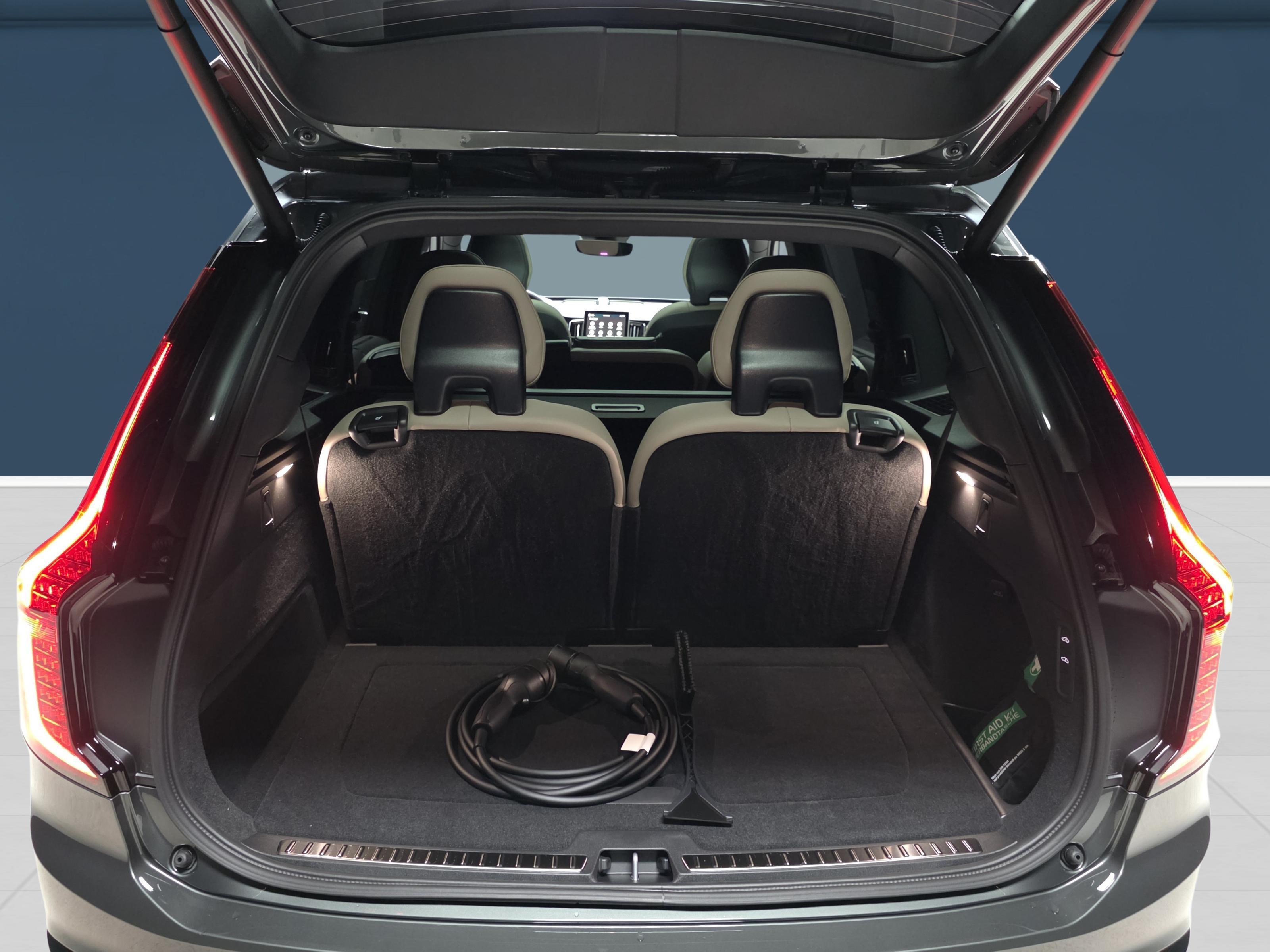 Volvo XC90 11