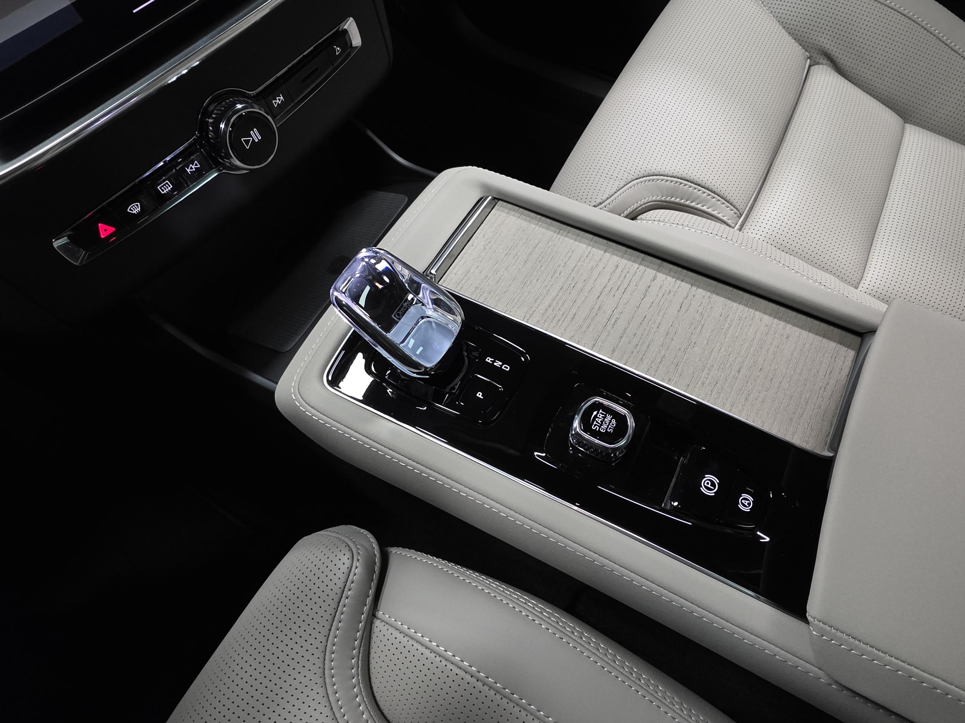 Volvo XC90 14