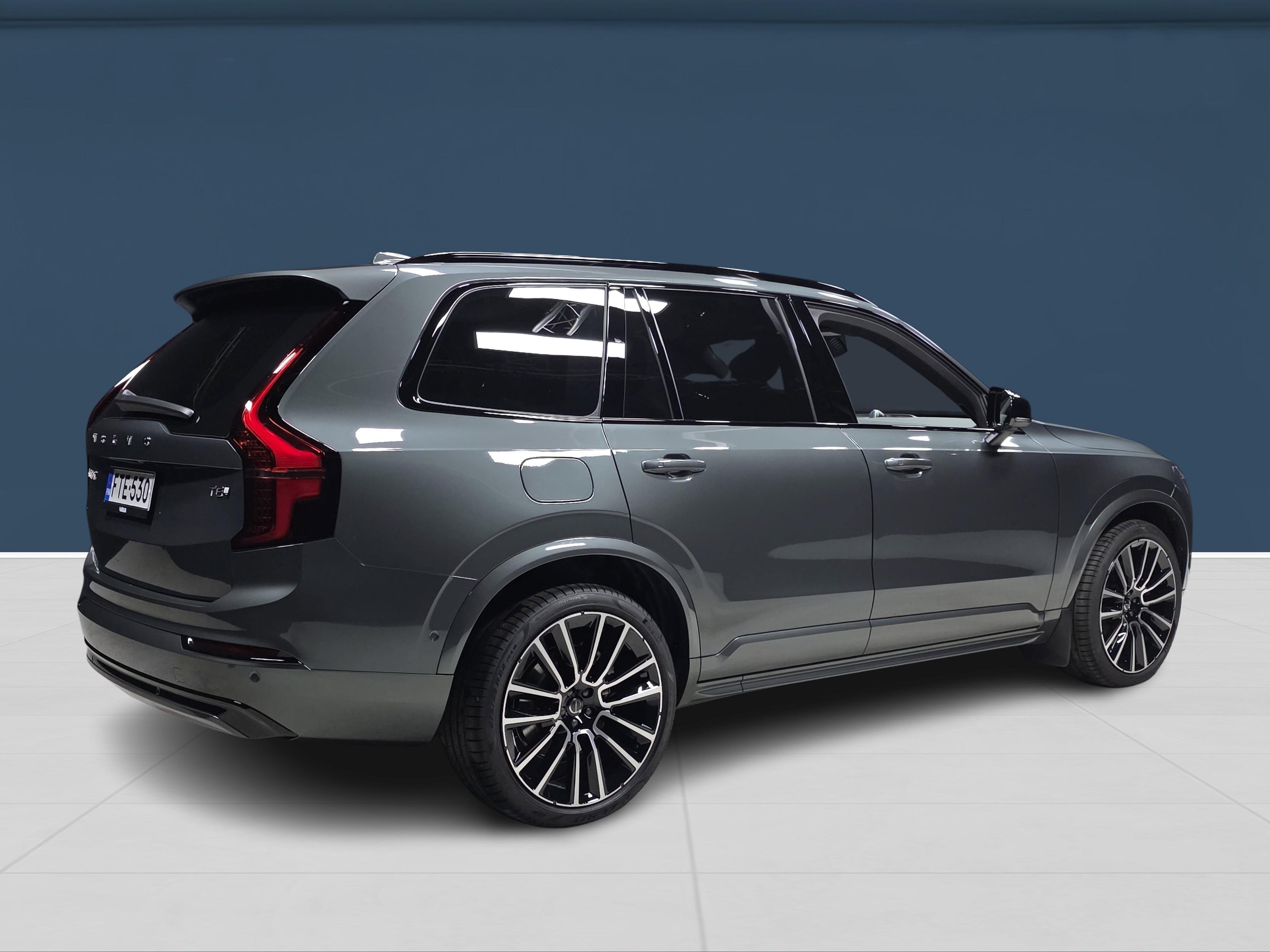 Volvo XC90 4