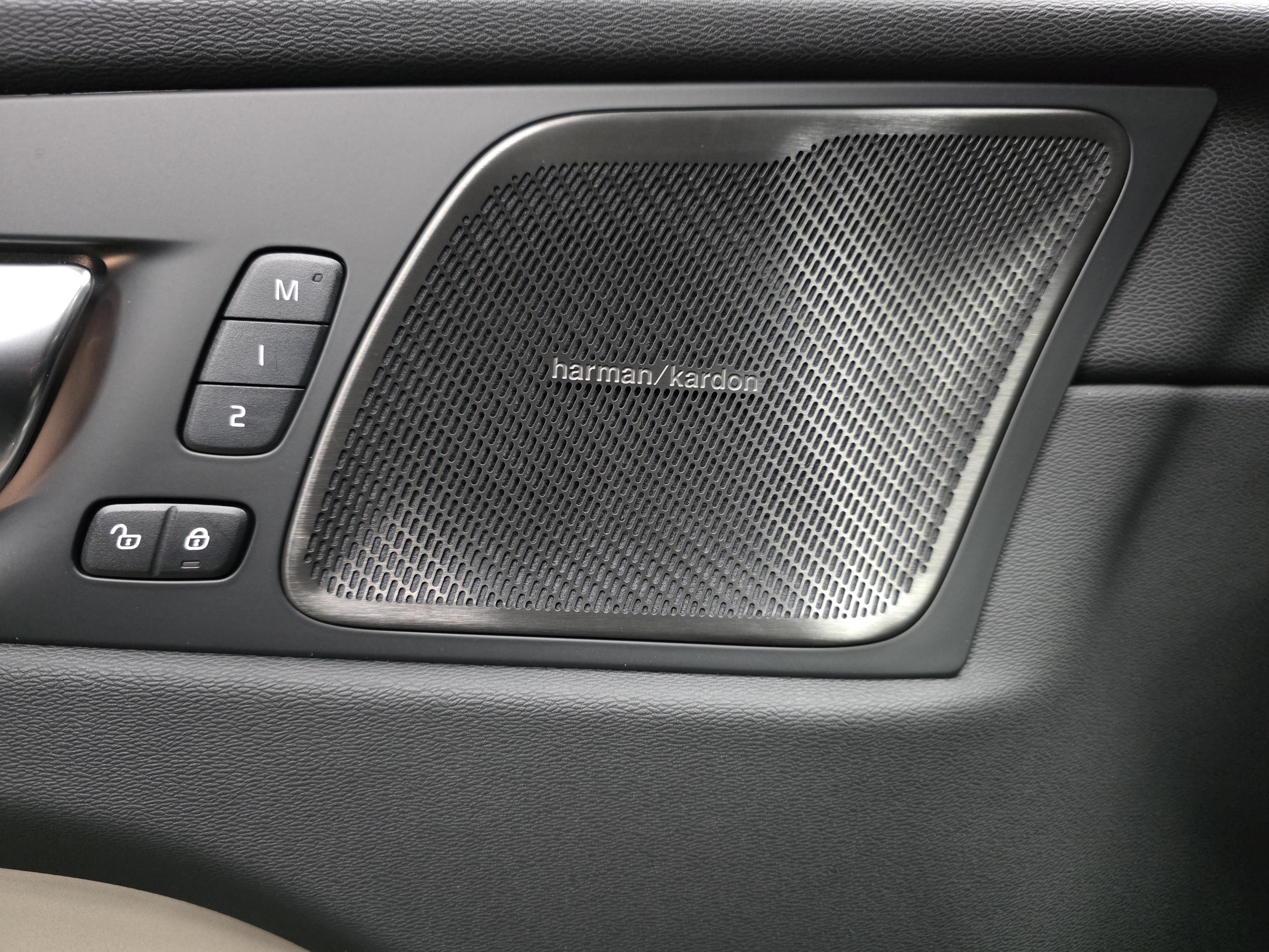 Volvo XC60 14