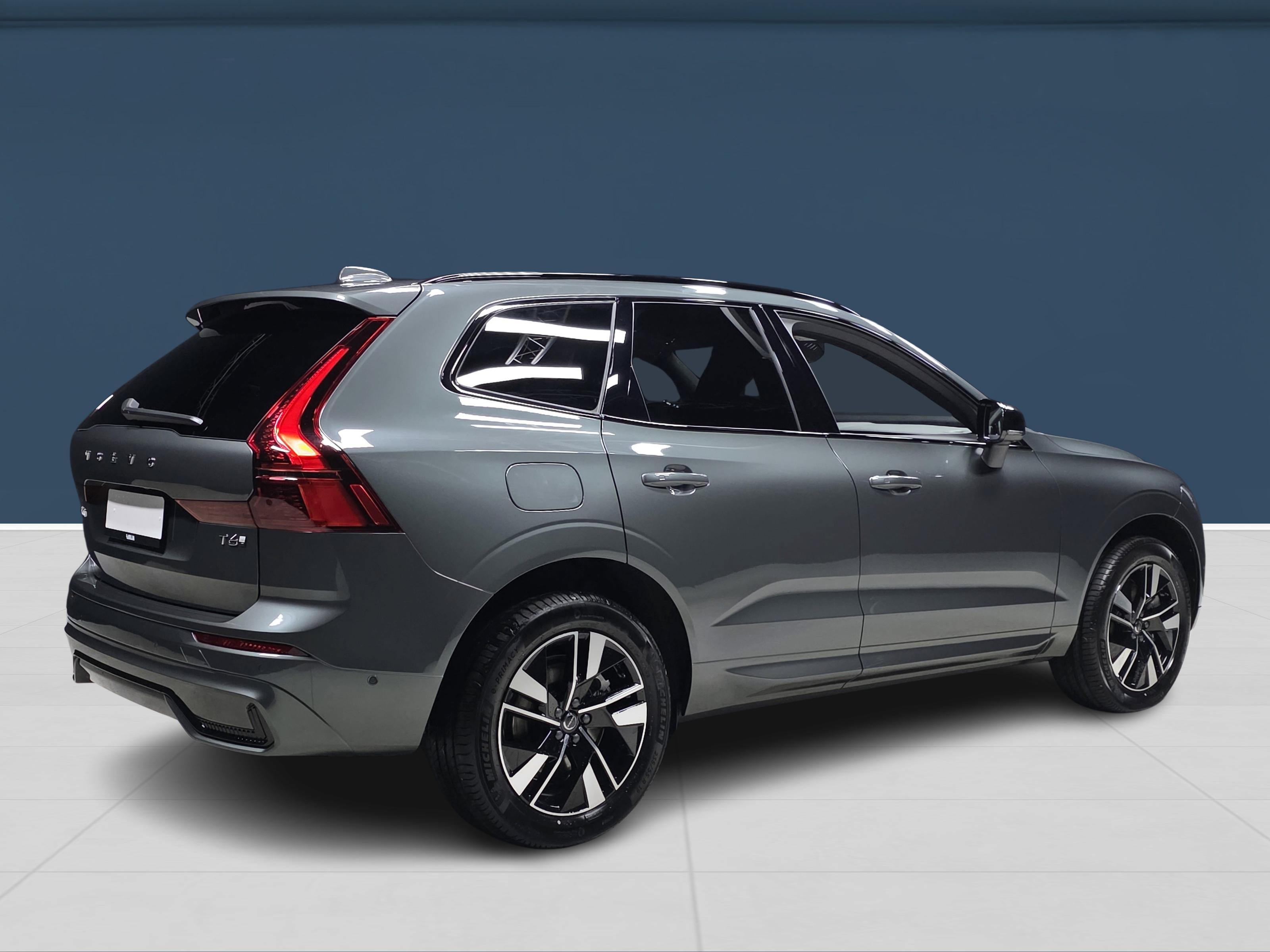 Volvo XC60 4