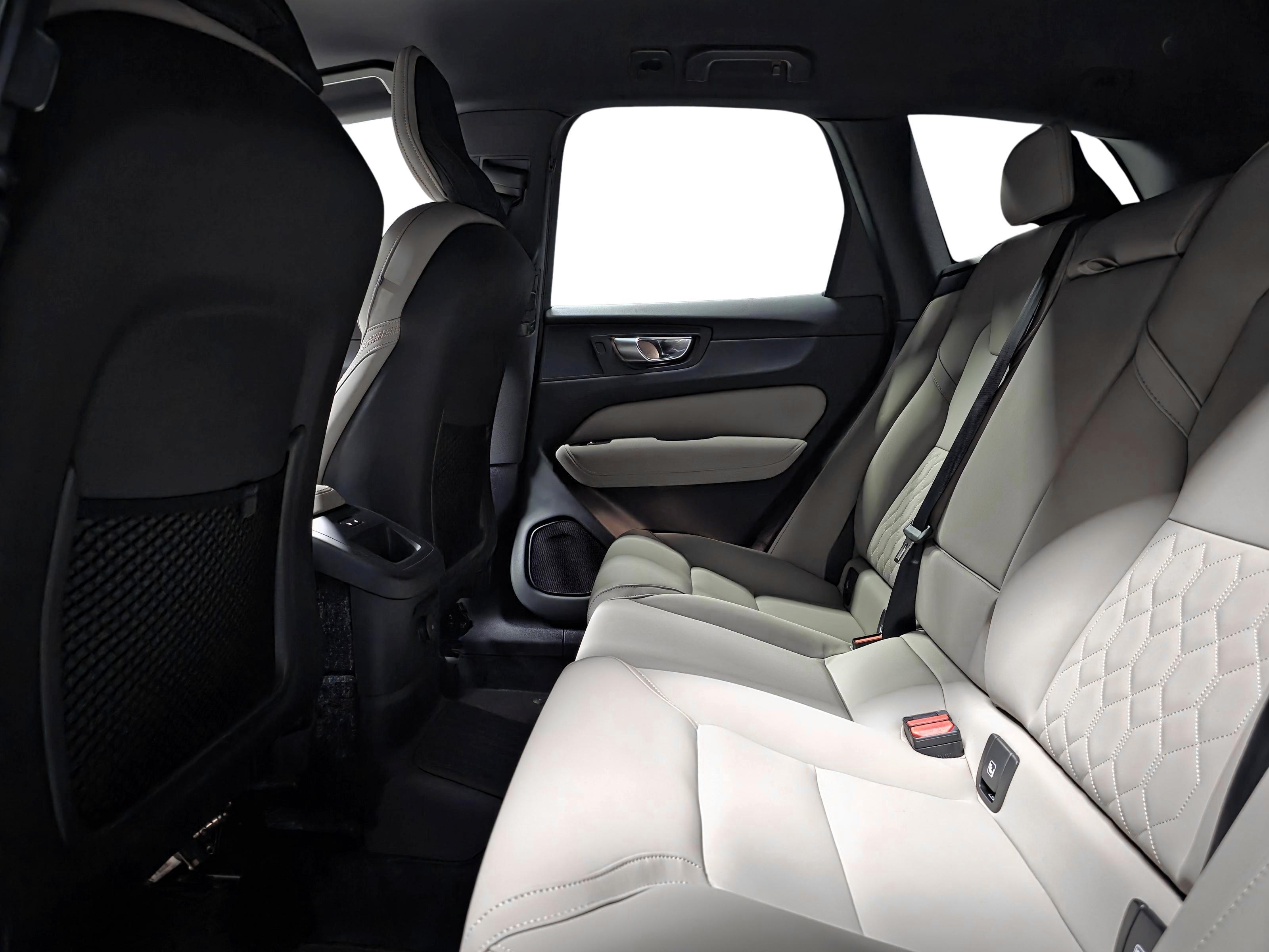 Volvo XC60 9