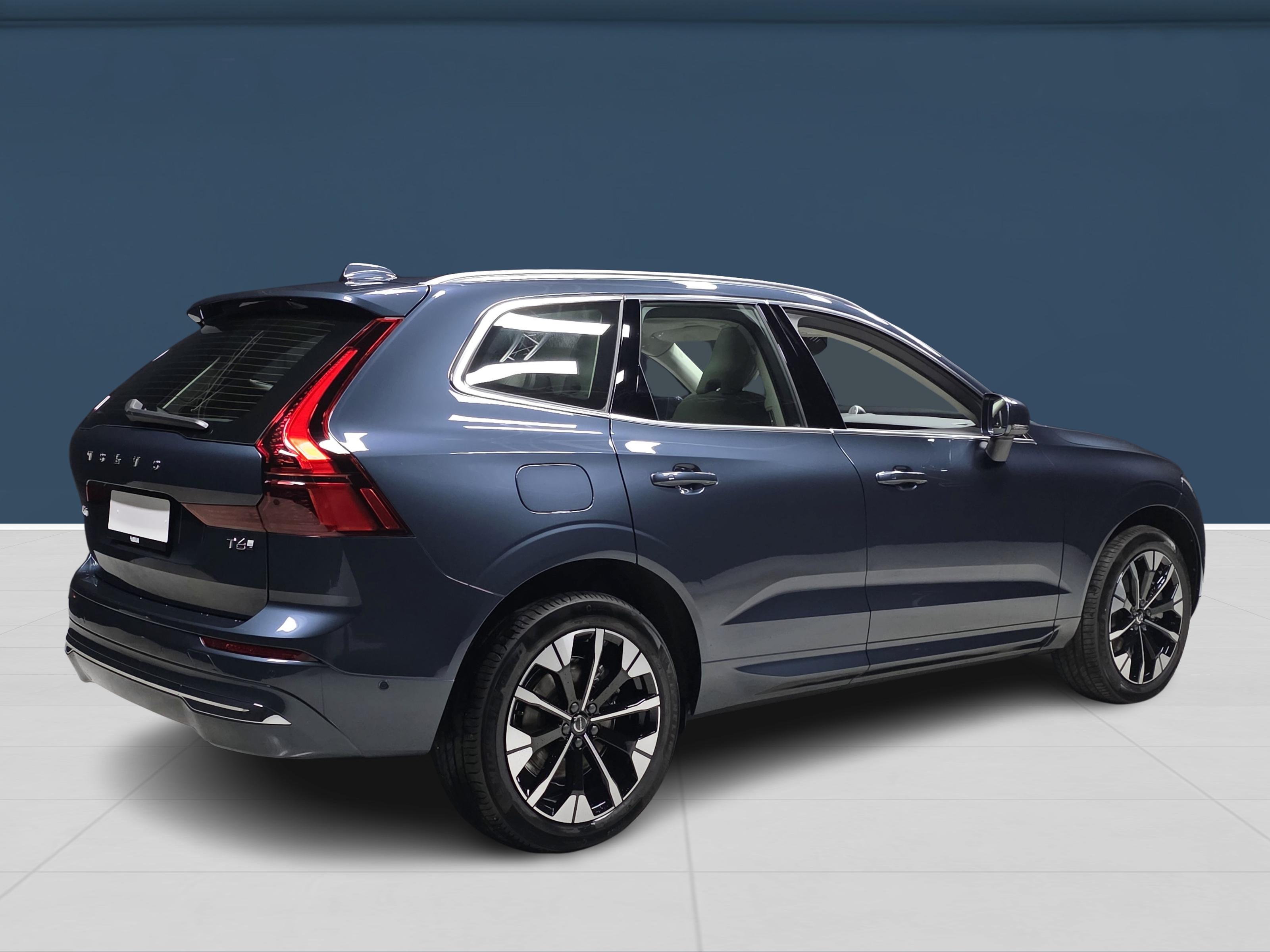Volvo XC60 4