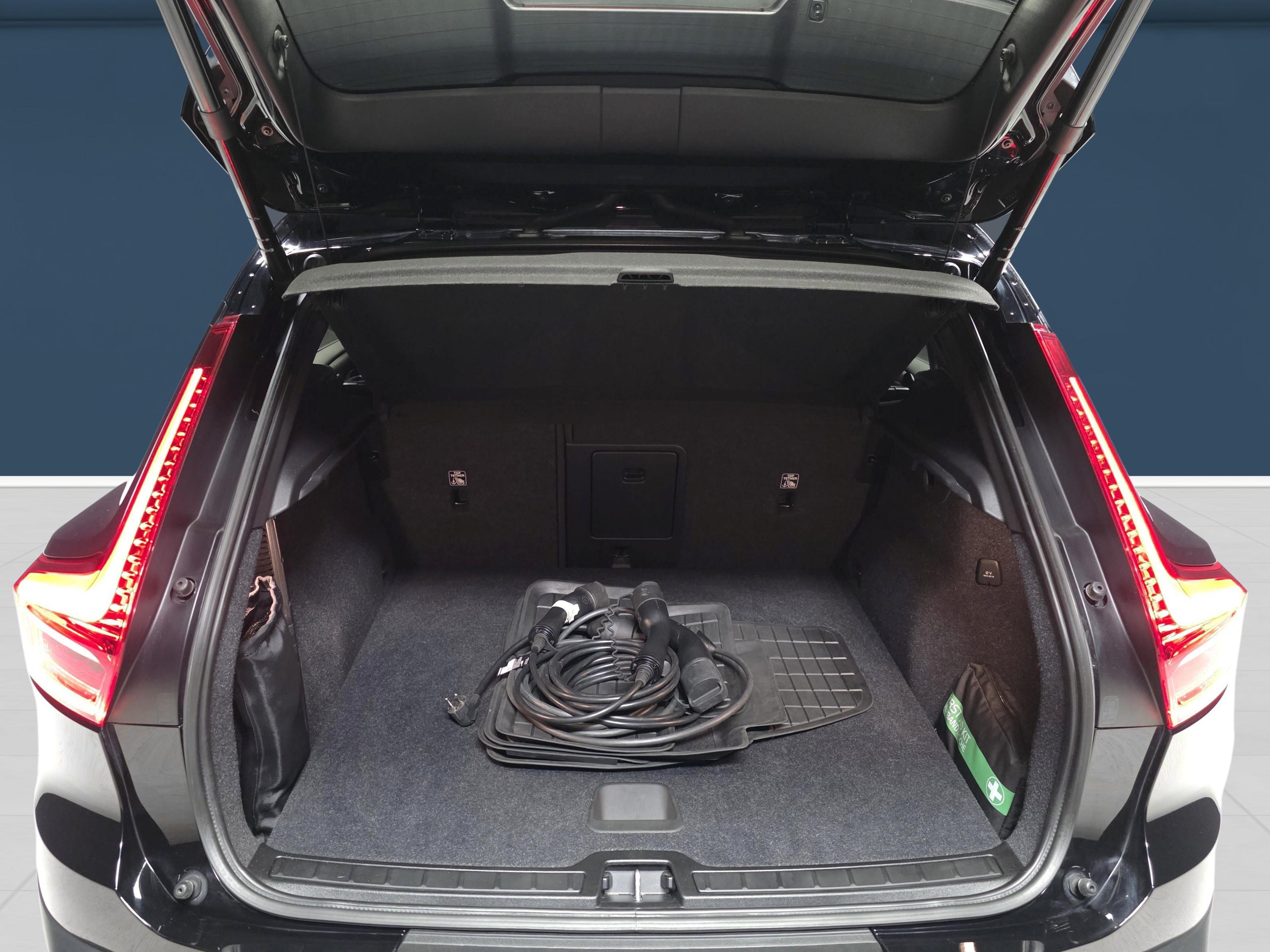 Volvo XC40 11