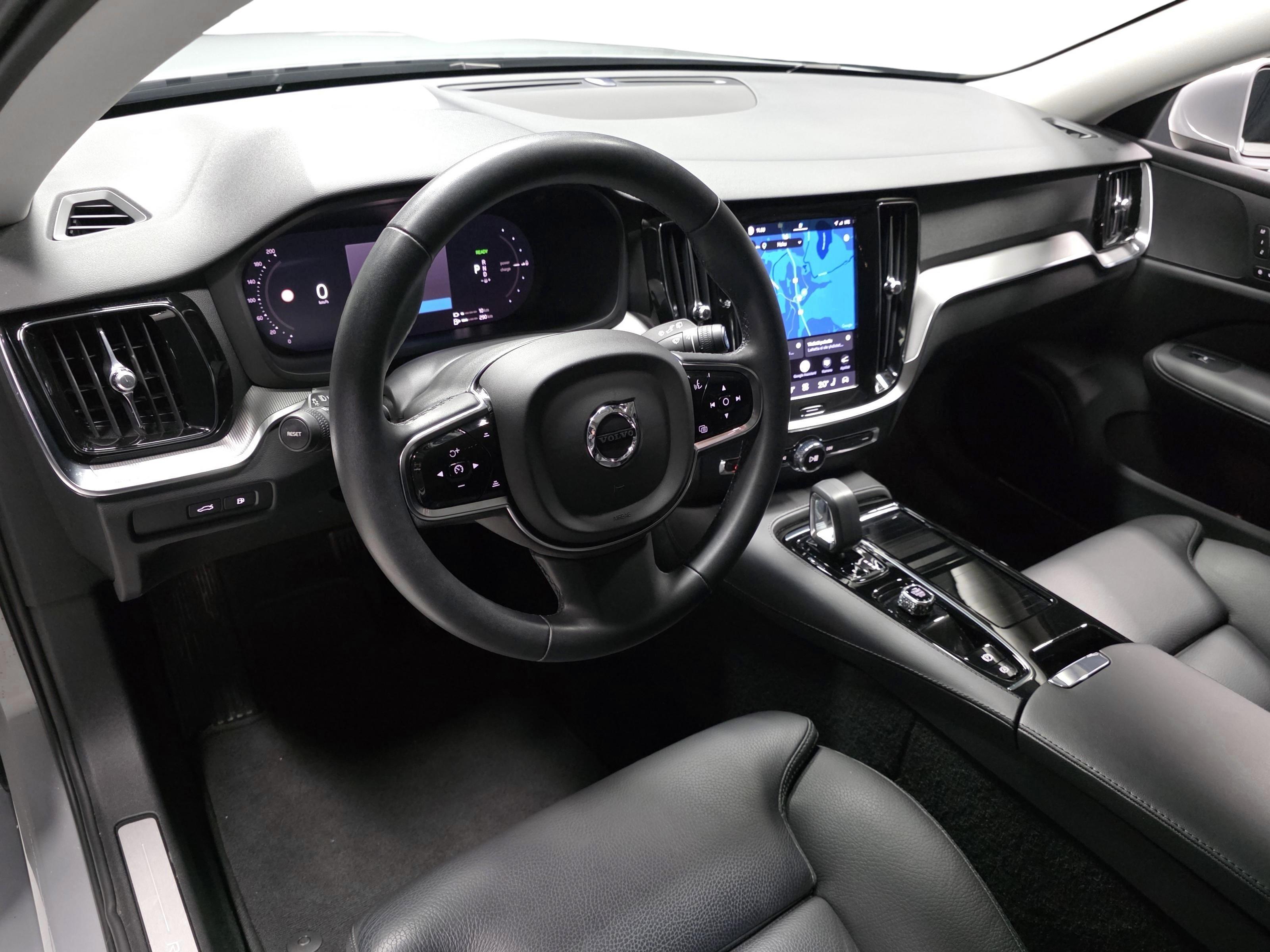 Volvo V60 8