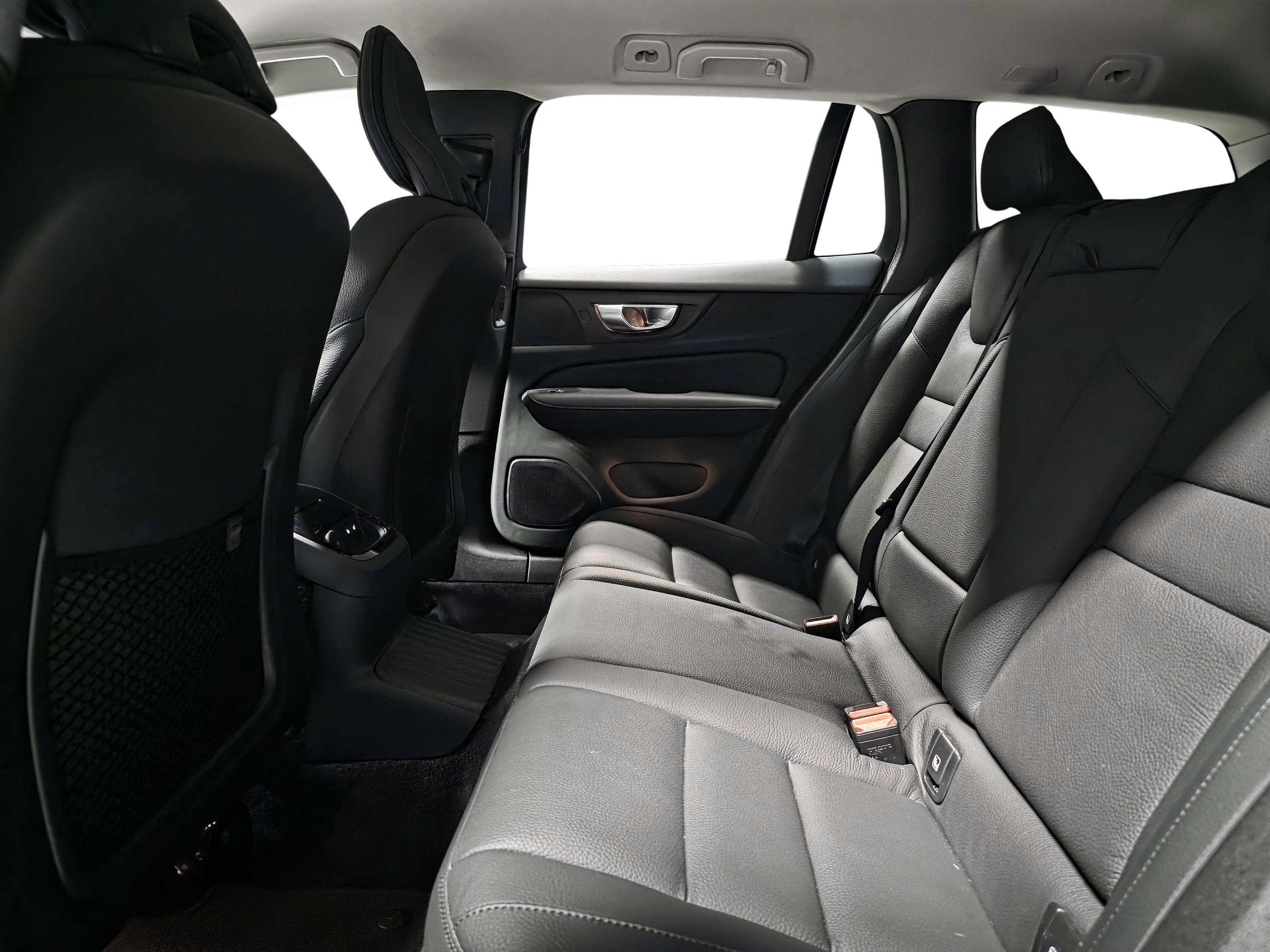 Volvo V60 9