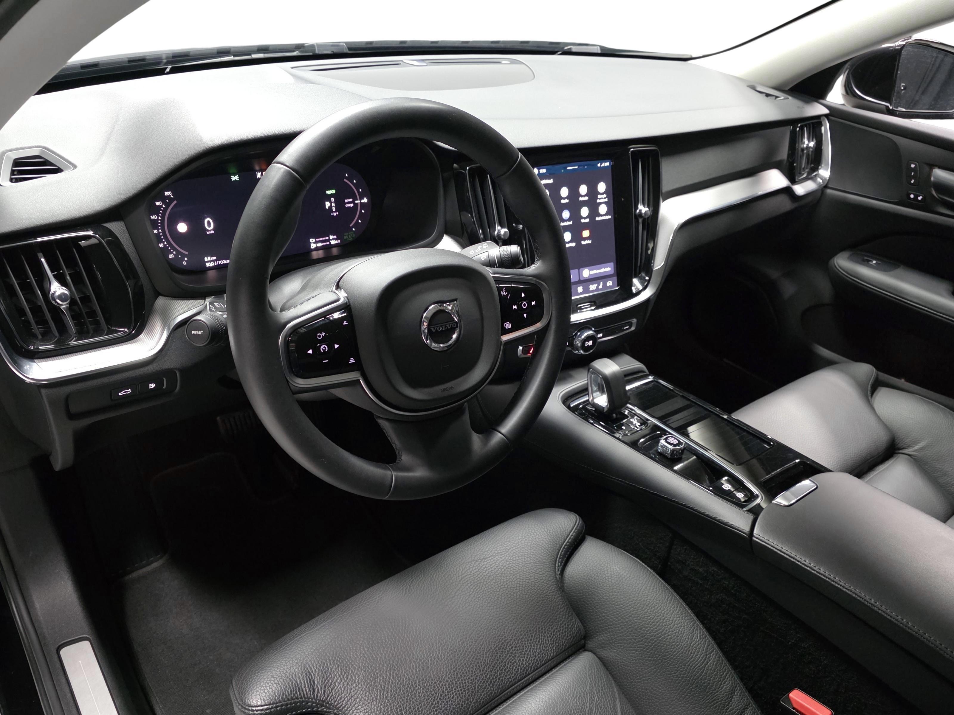 Volvo V60 8