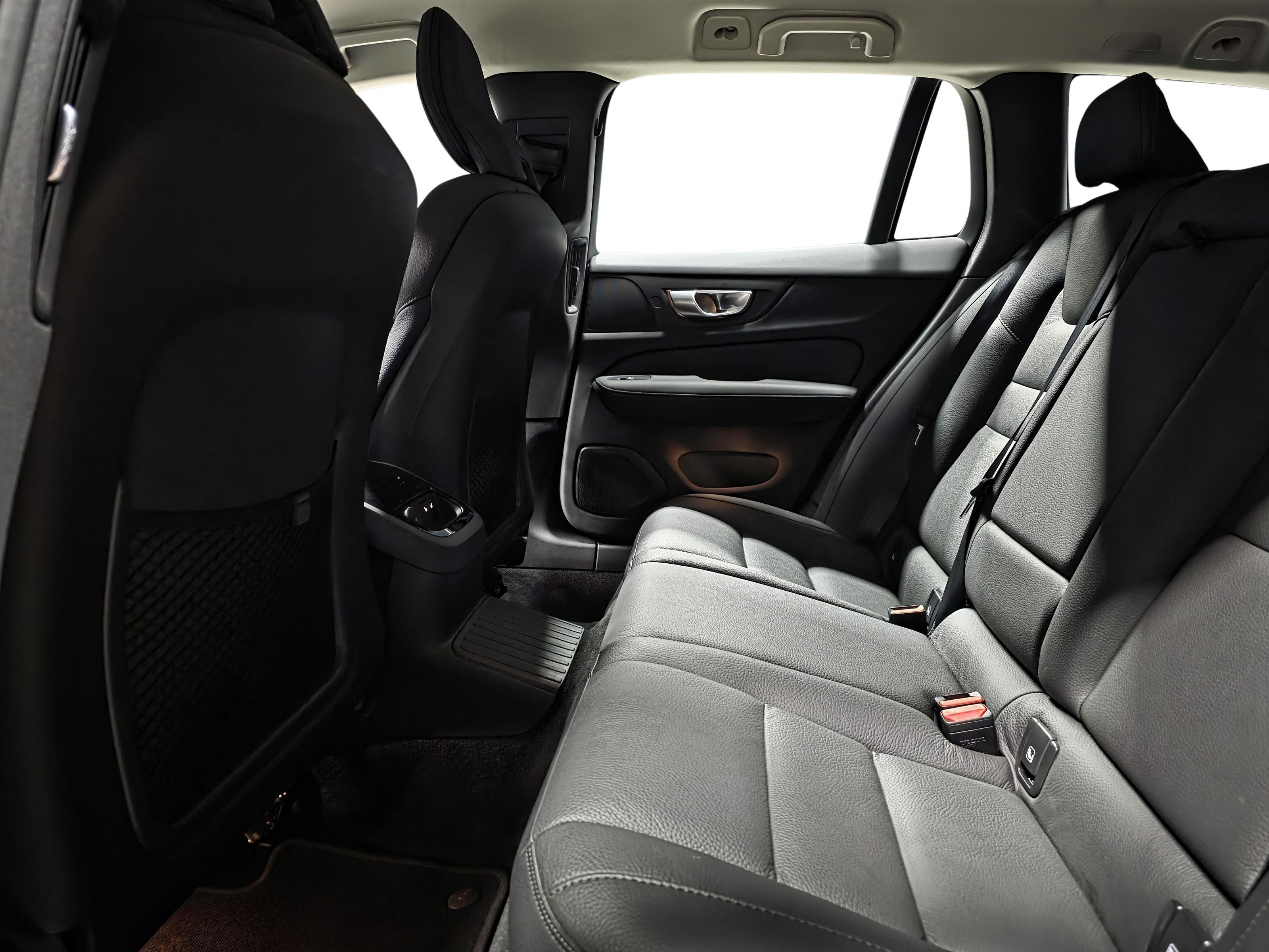 Volvo V60 9