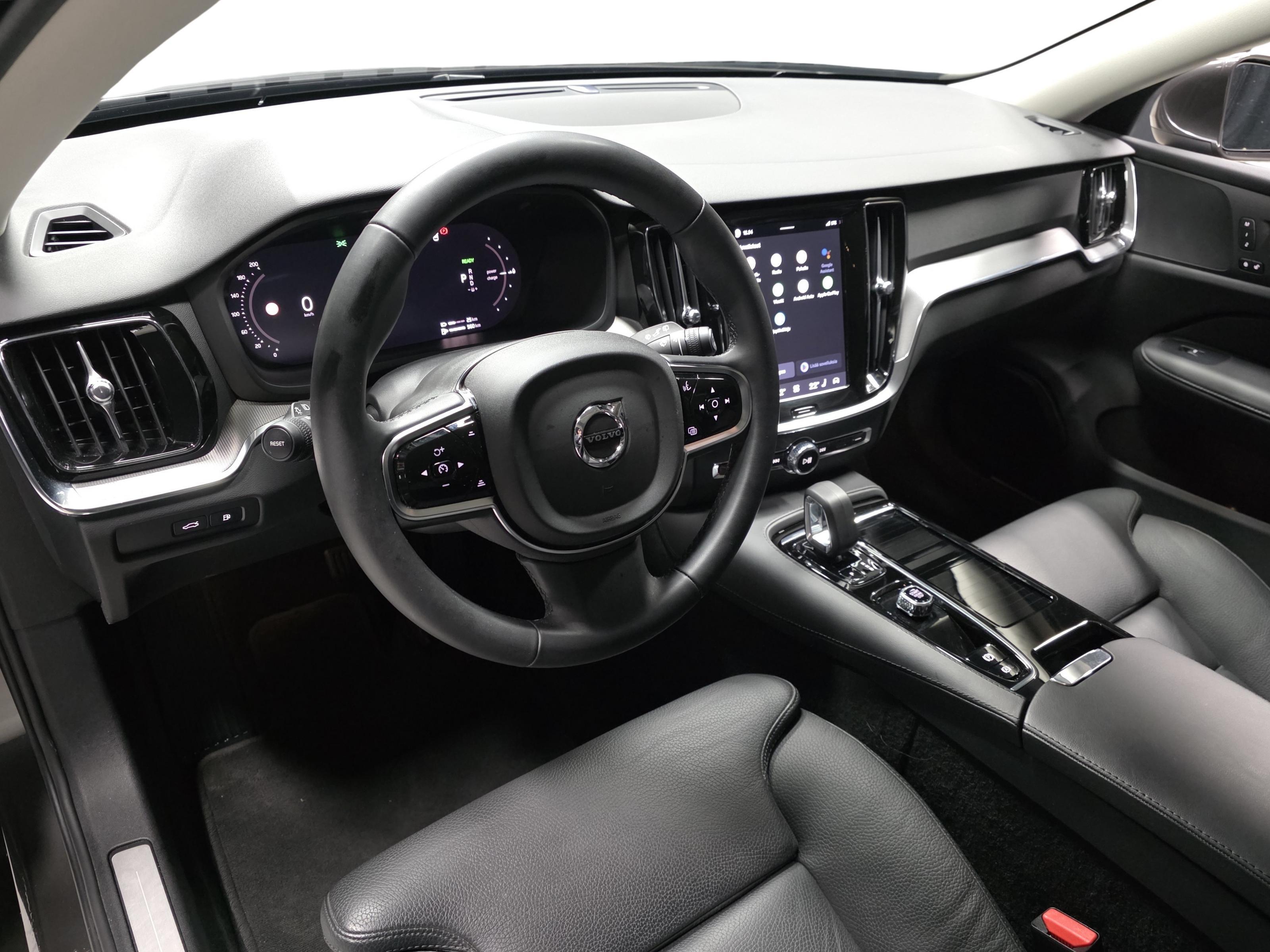 Volvo V60 8