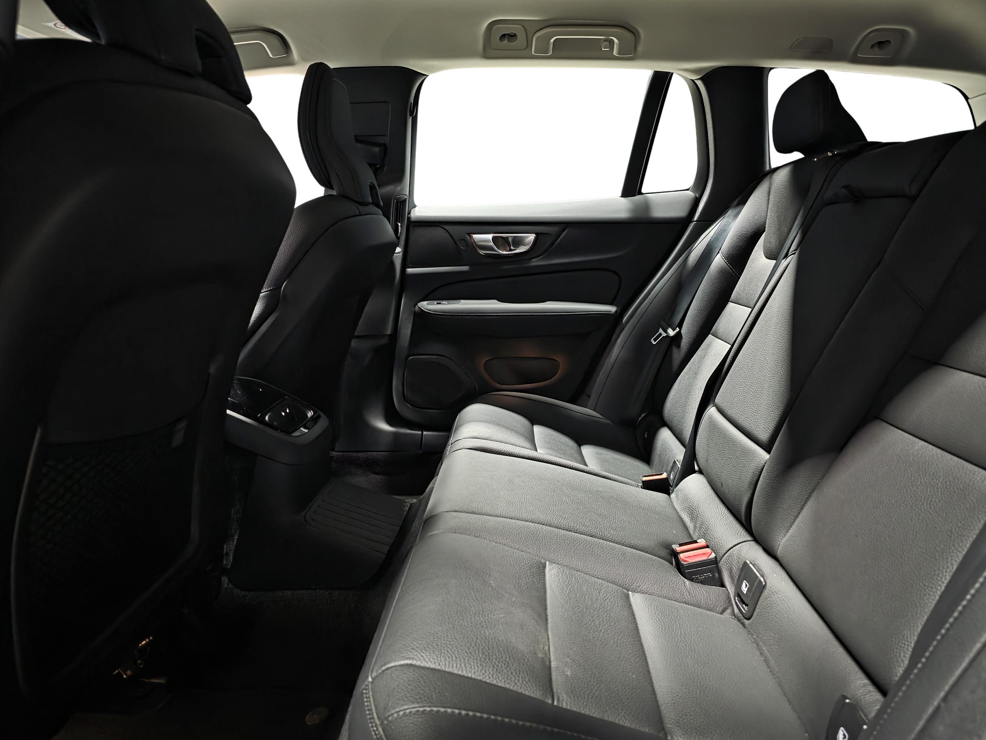 Volvo V60 9