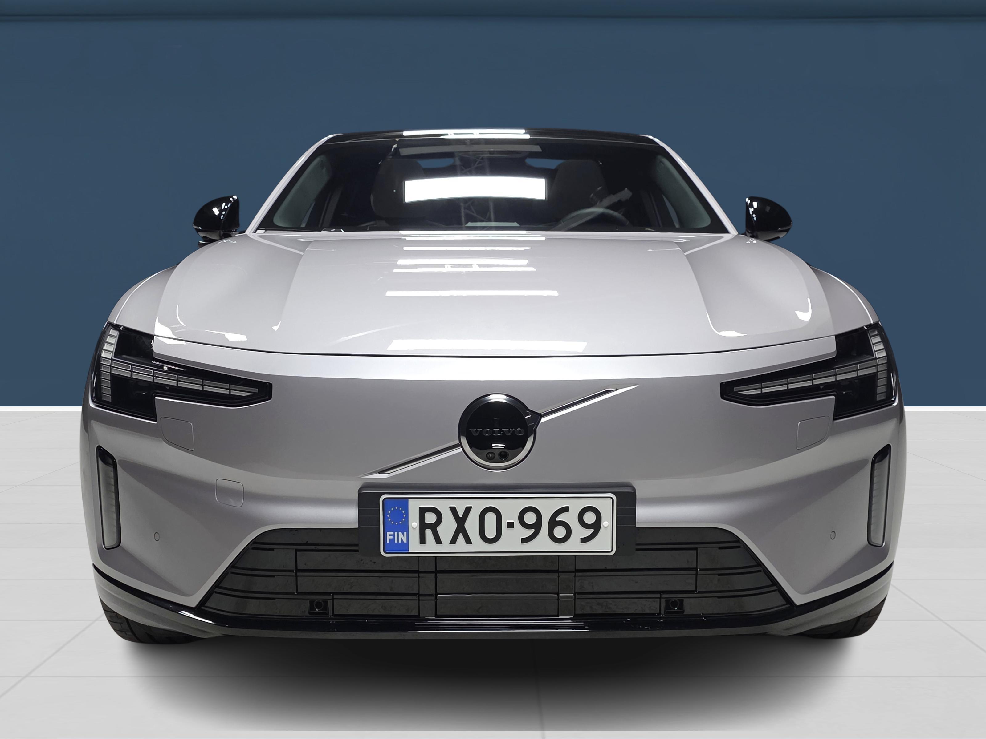 Volvo ES90 2