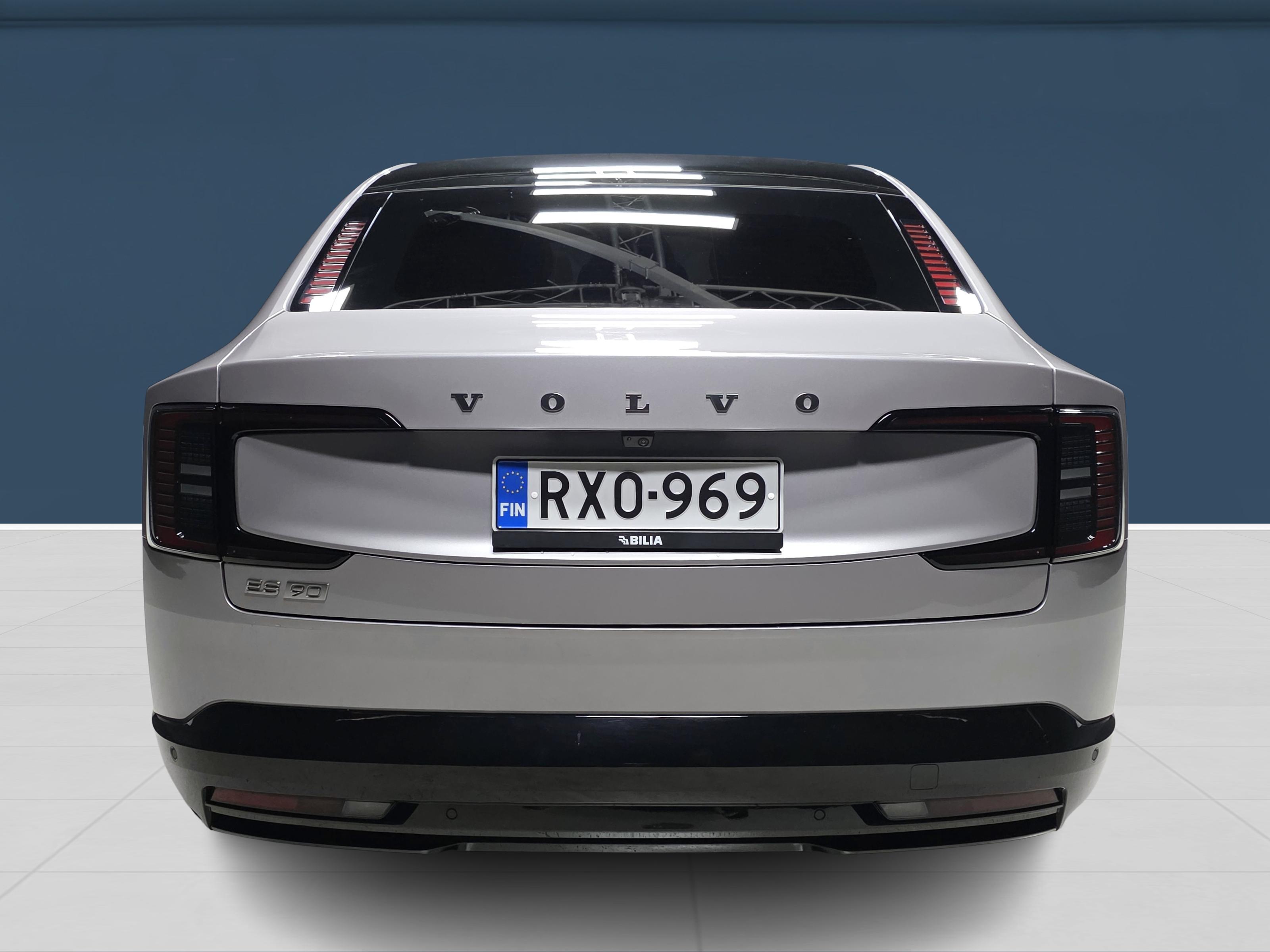 Volvo ES90 5
