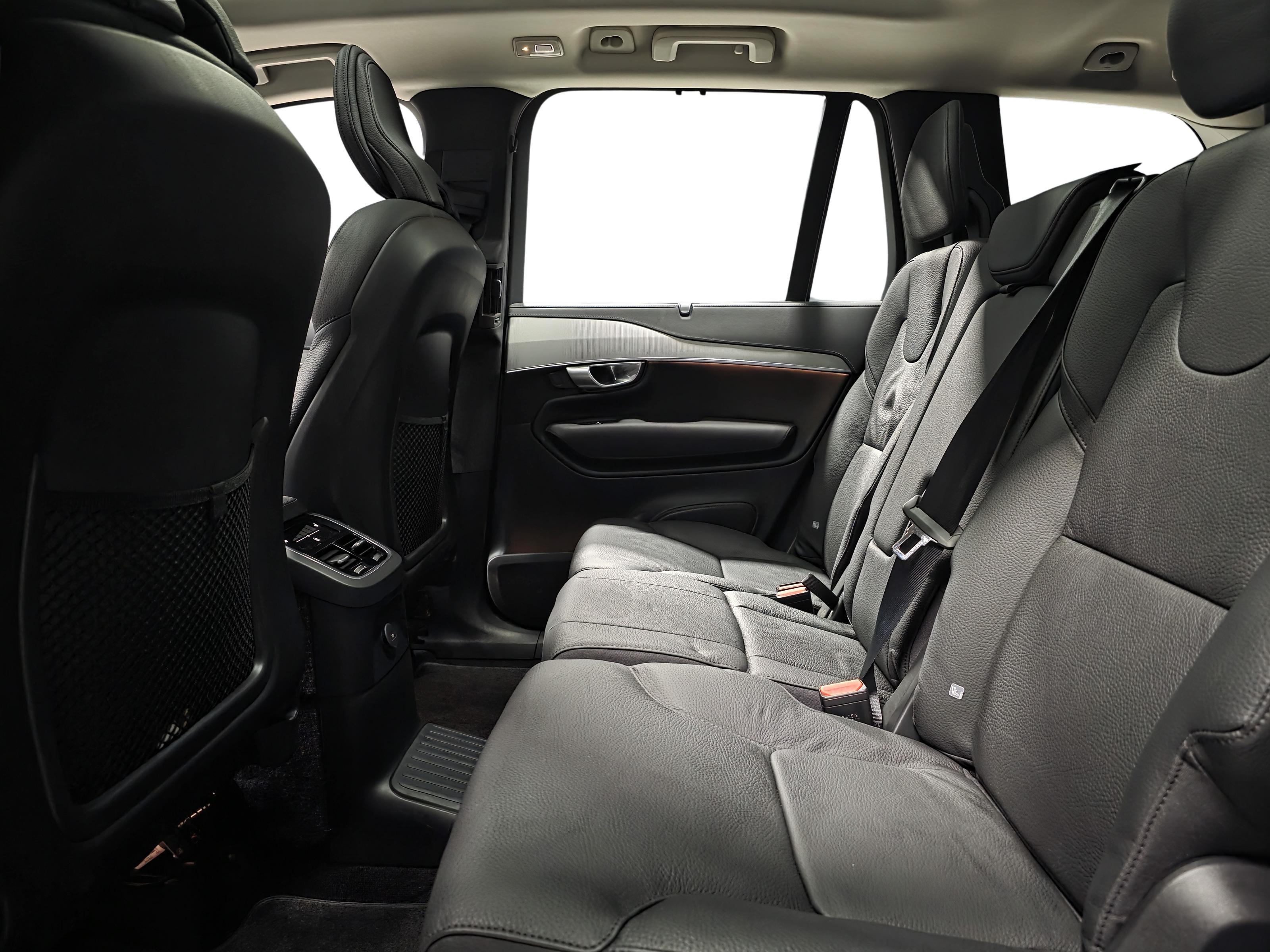 Volvo XC90 9