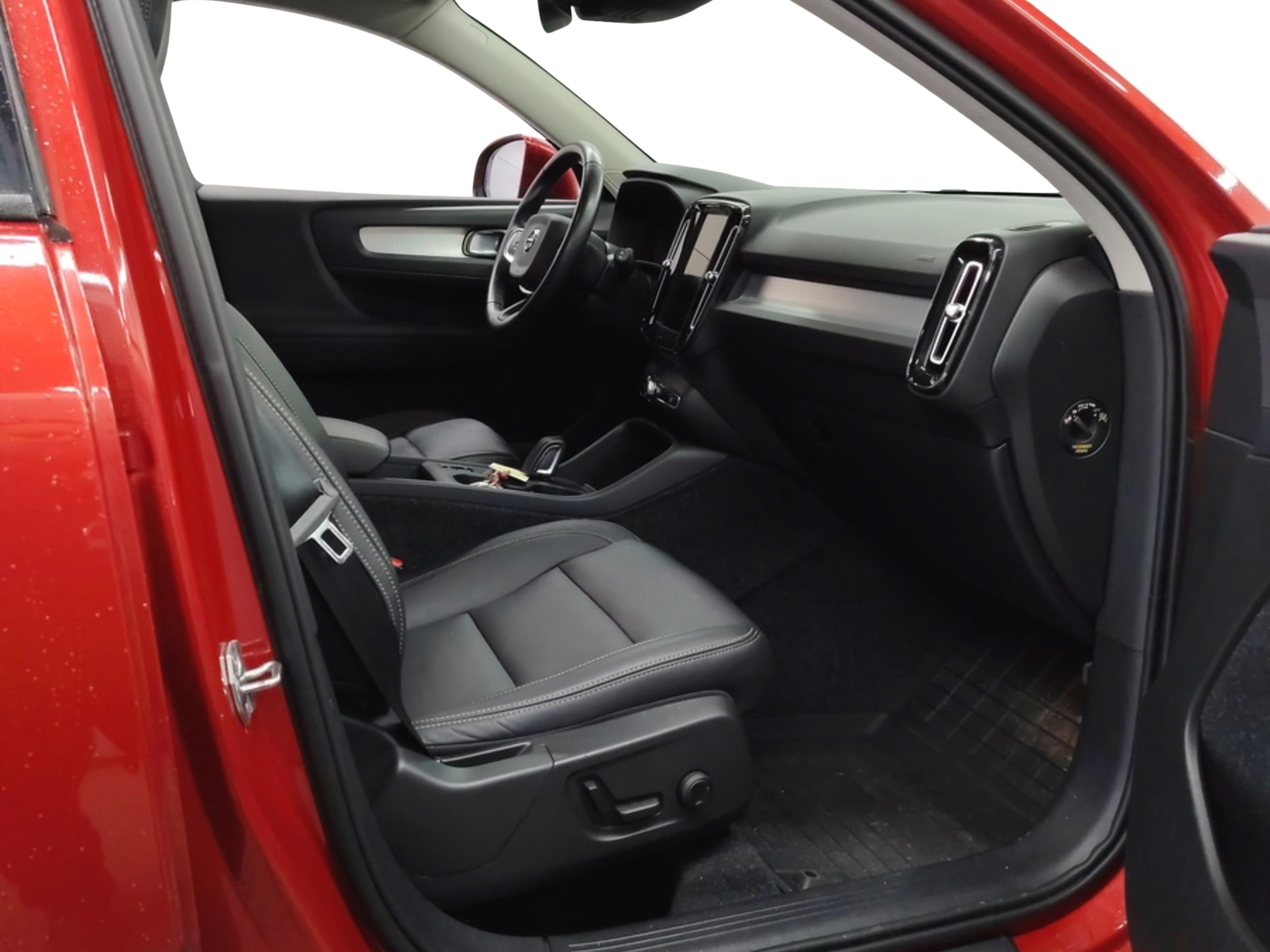 Volvo XC40 5
