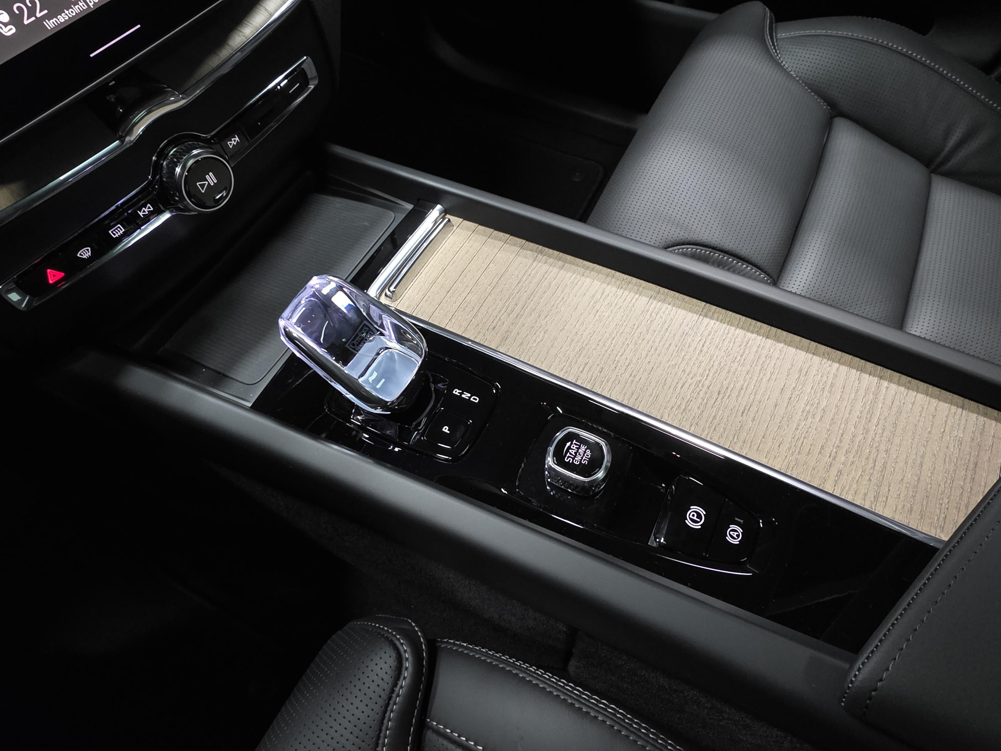 Volvo XC60 13
