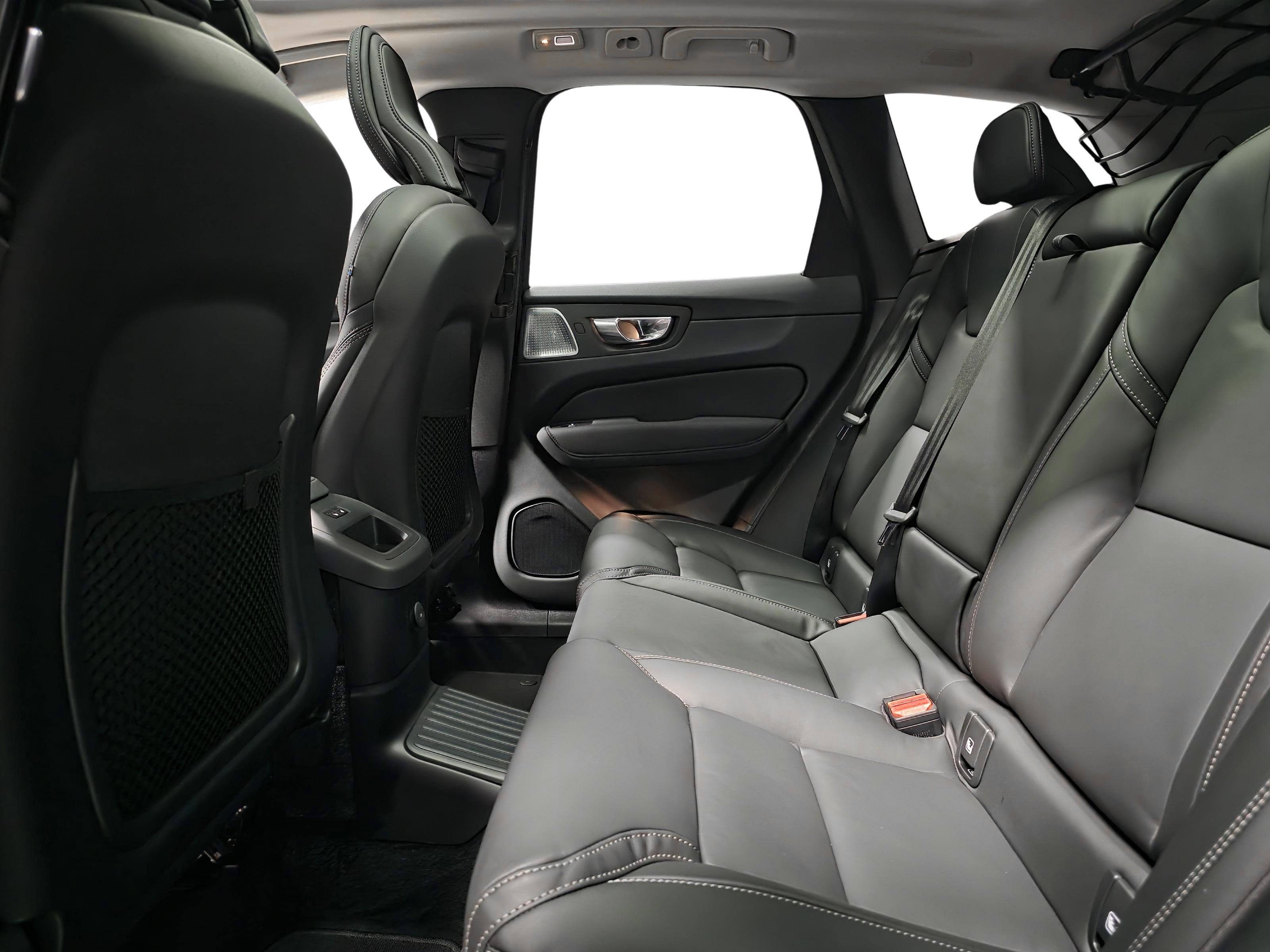 Volvo XC60 9